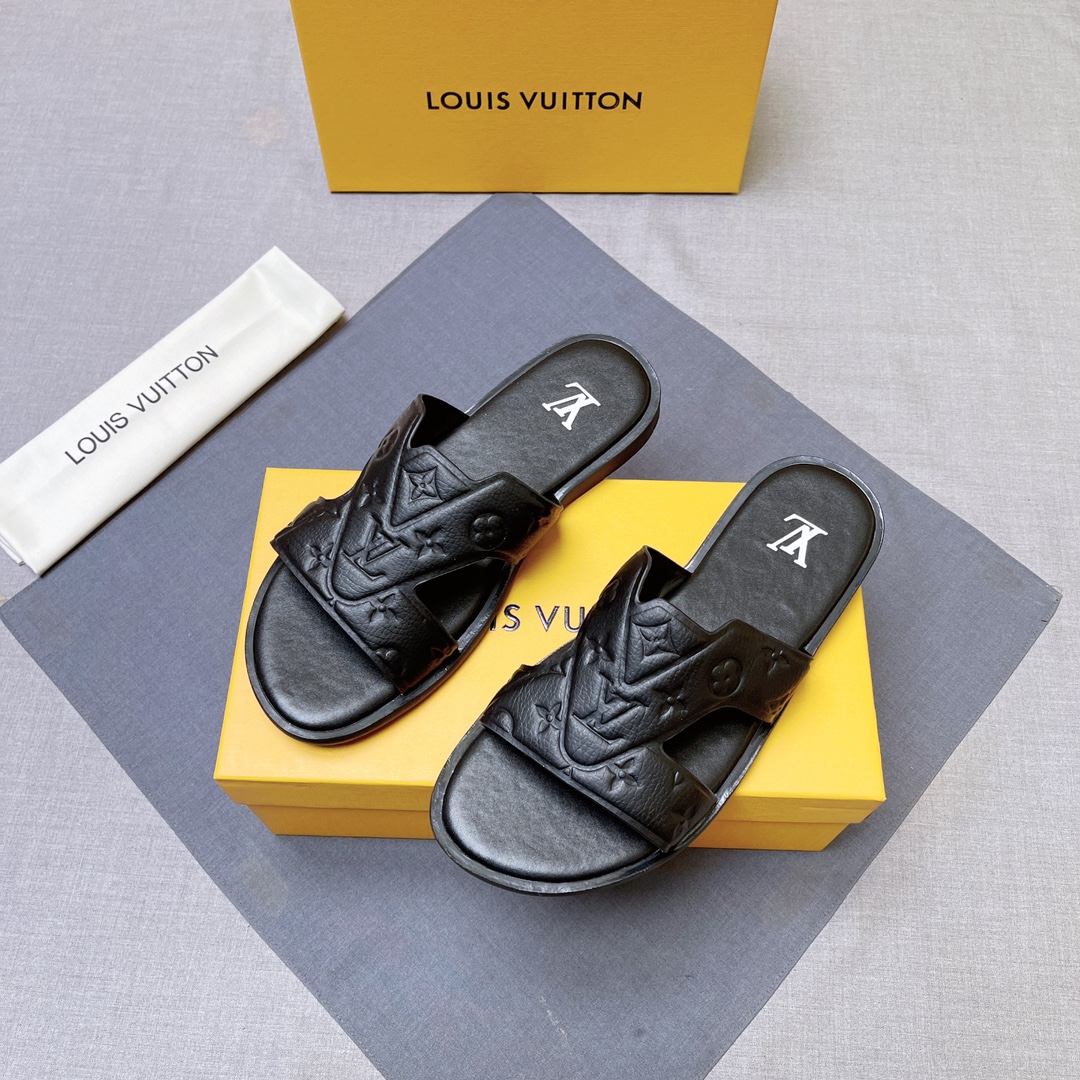 LV shoe