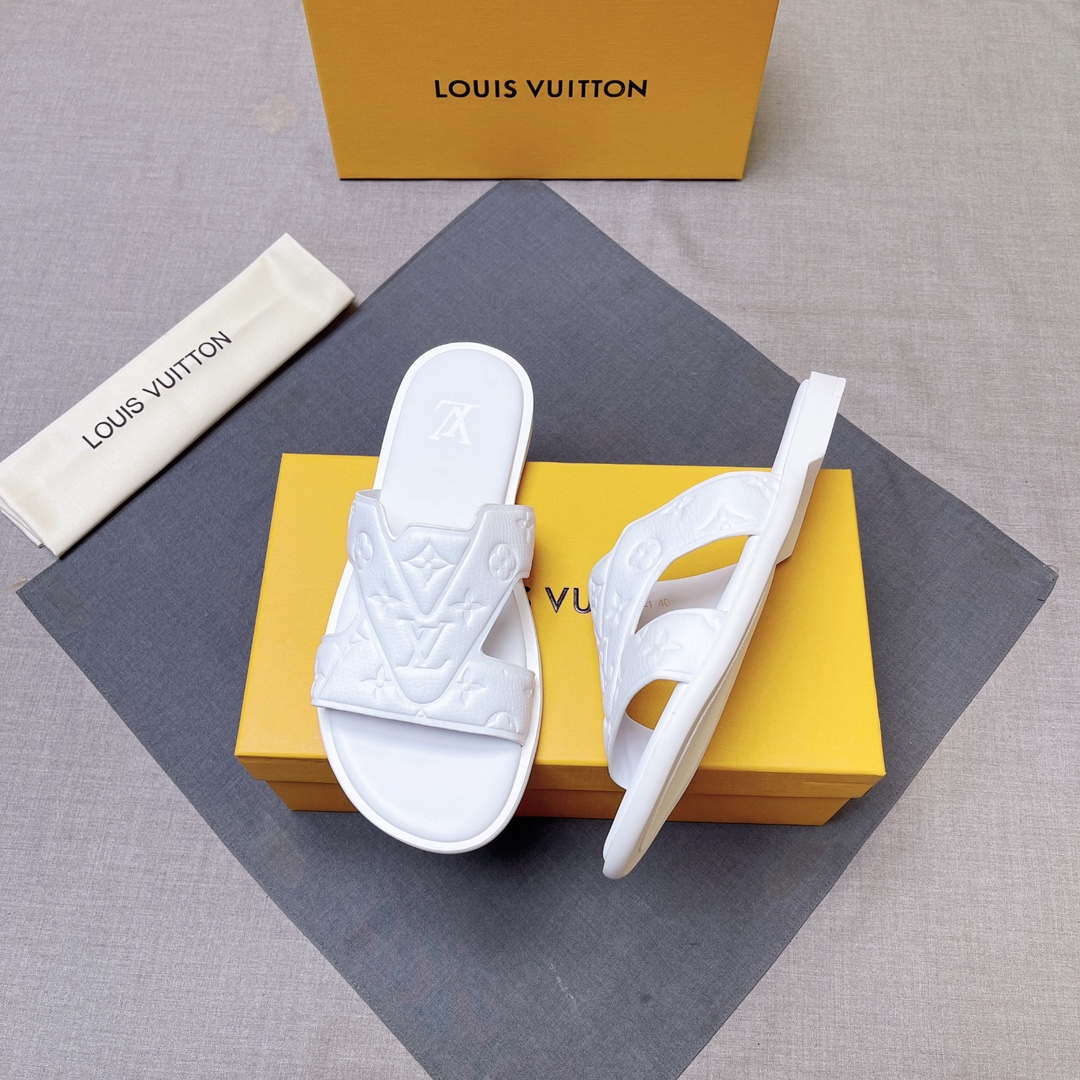LV shoe