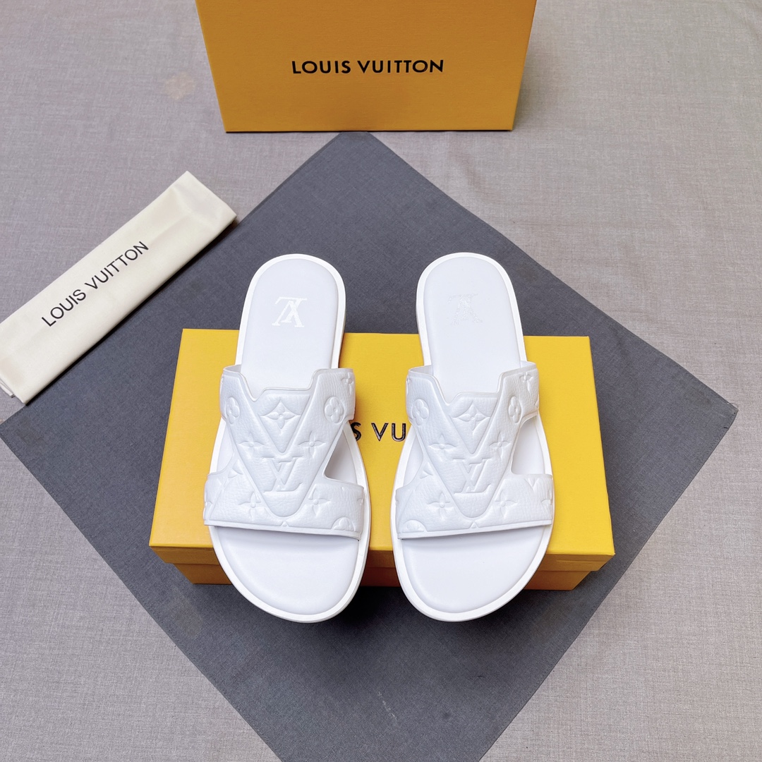 LV shoe