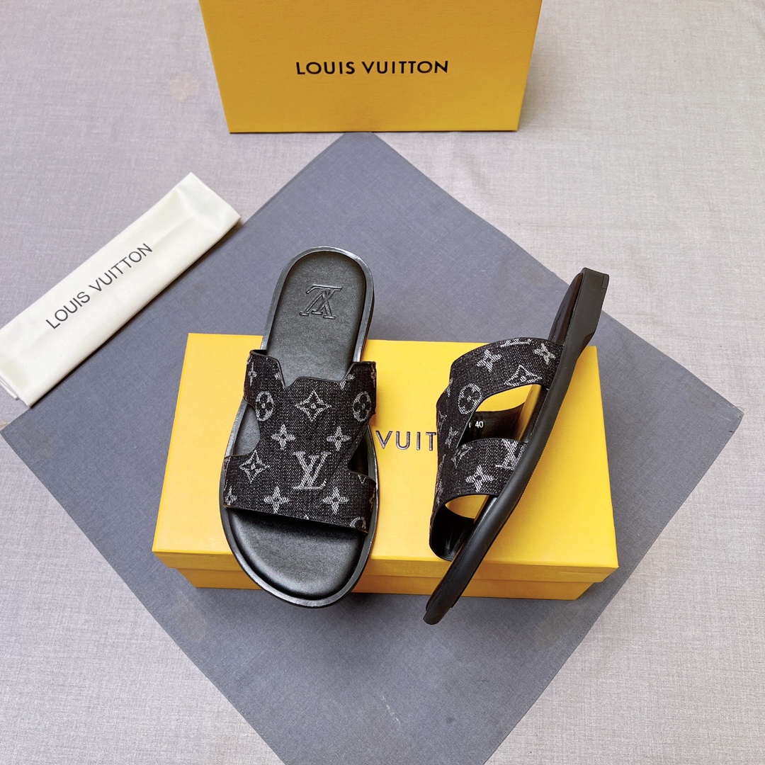 LV shoe