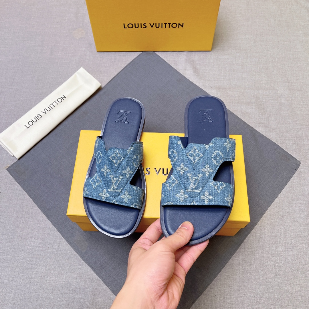 LV shoe