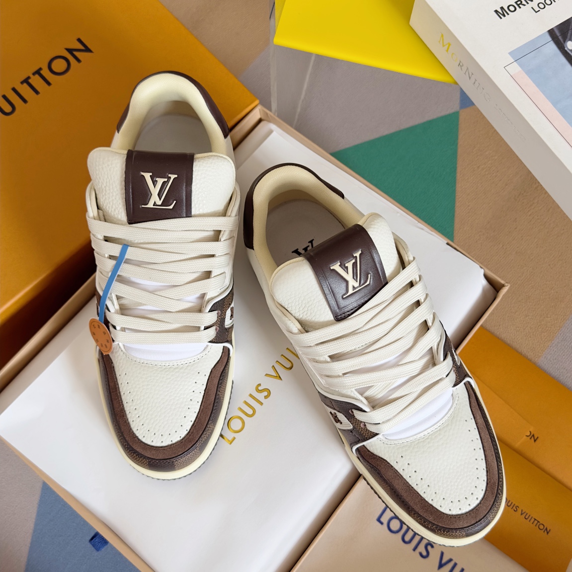 LV shoe