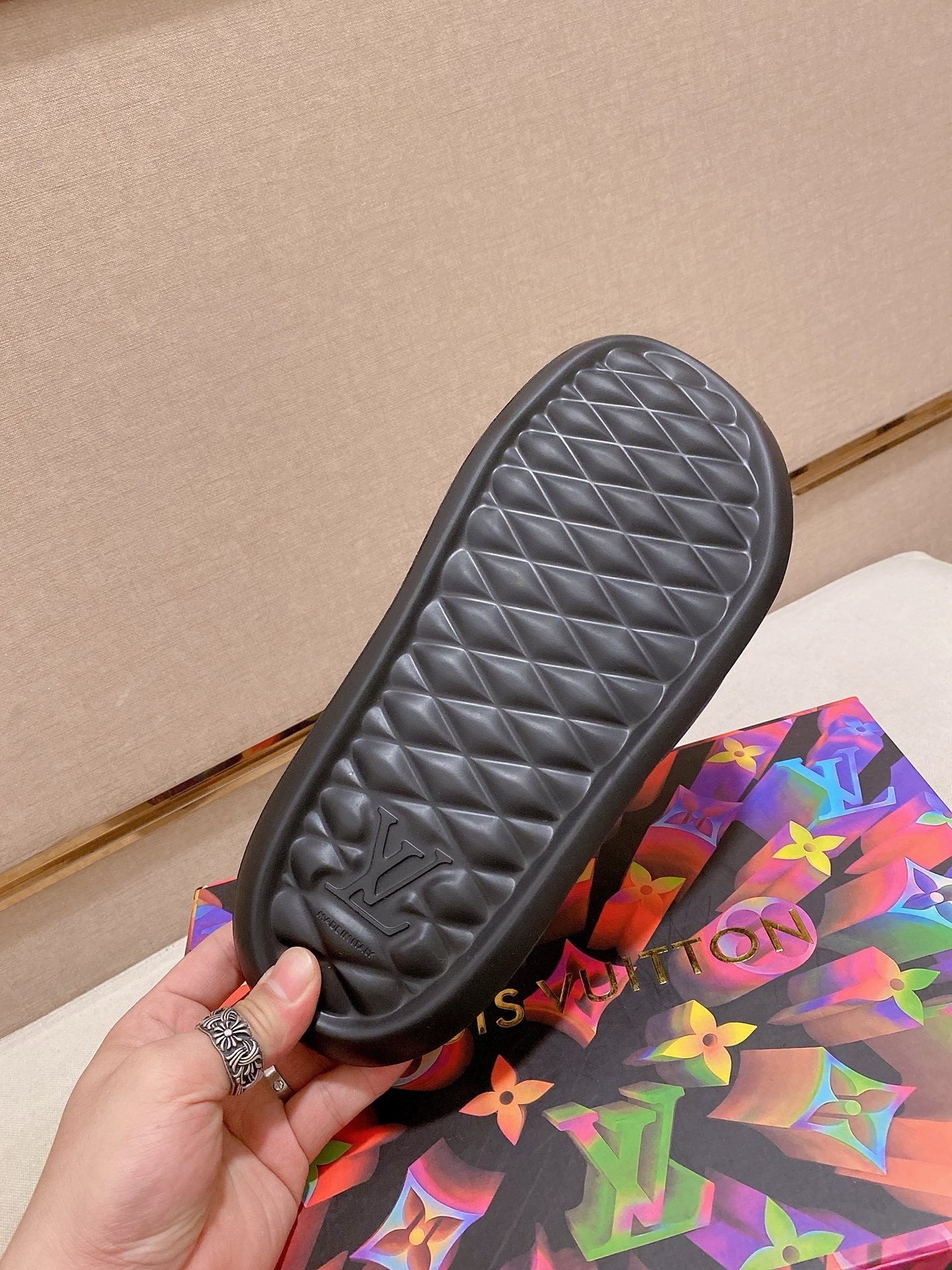 LV shoe