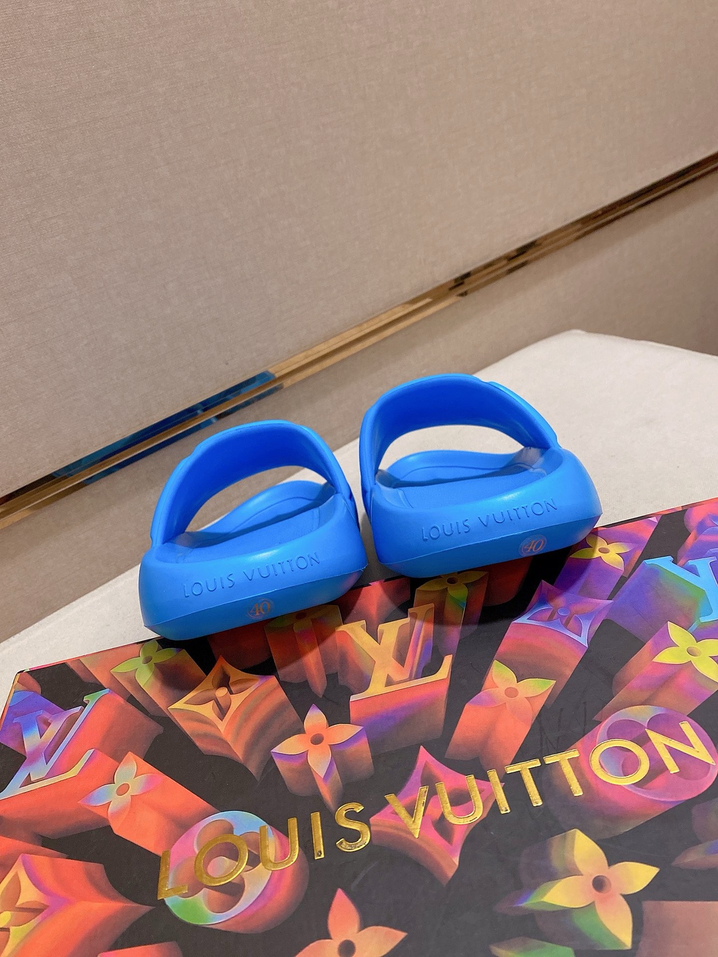 LV shoe