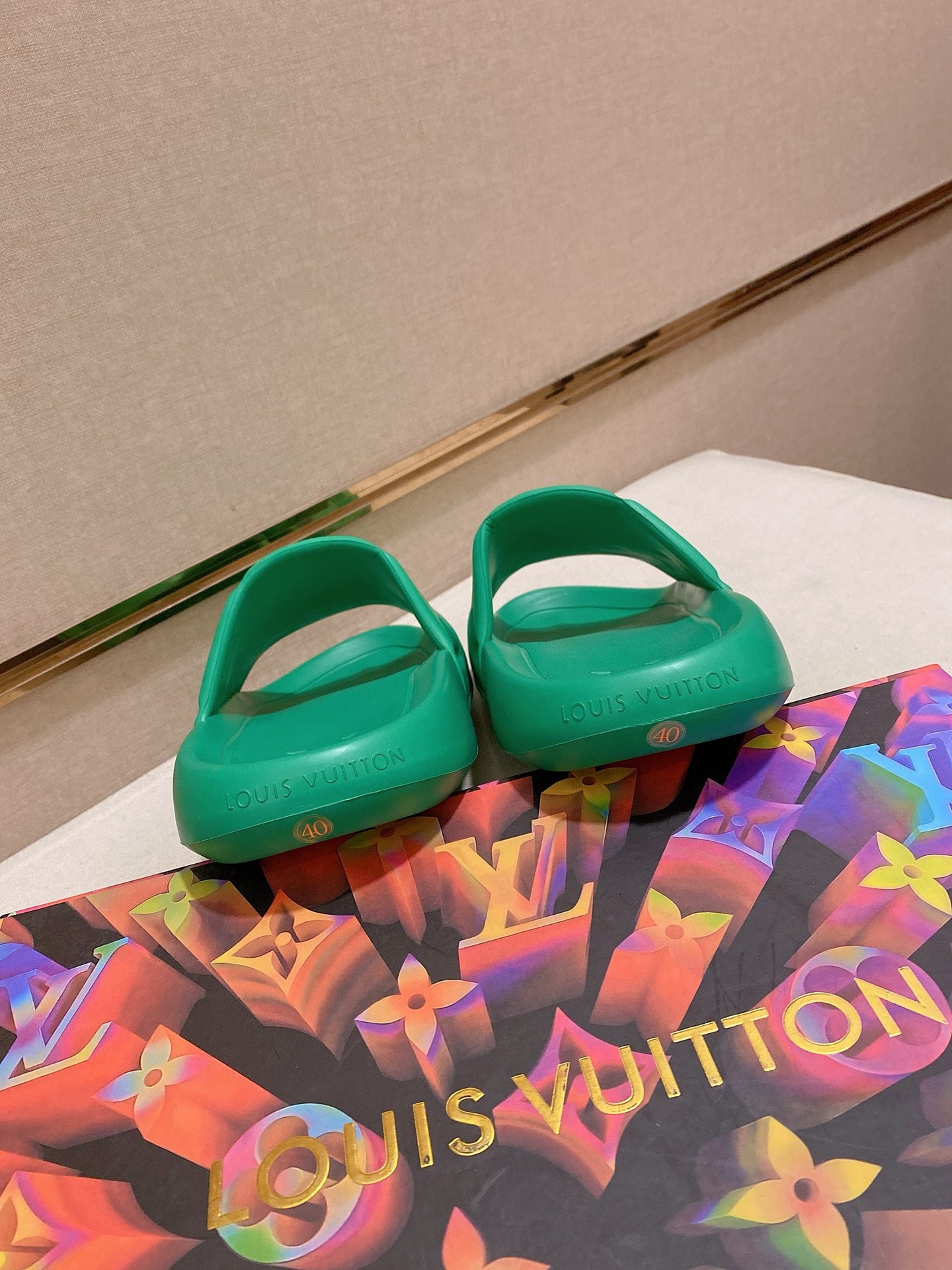 LV shoe