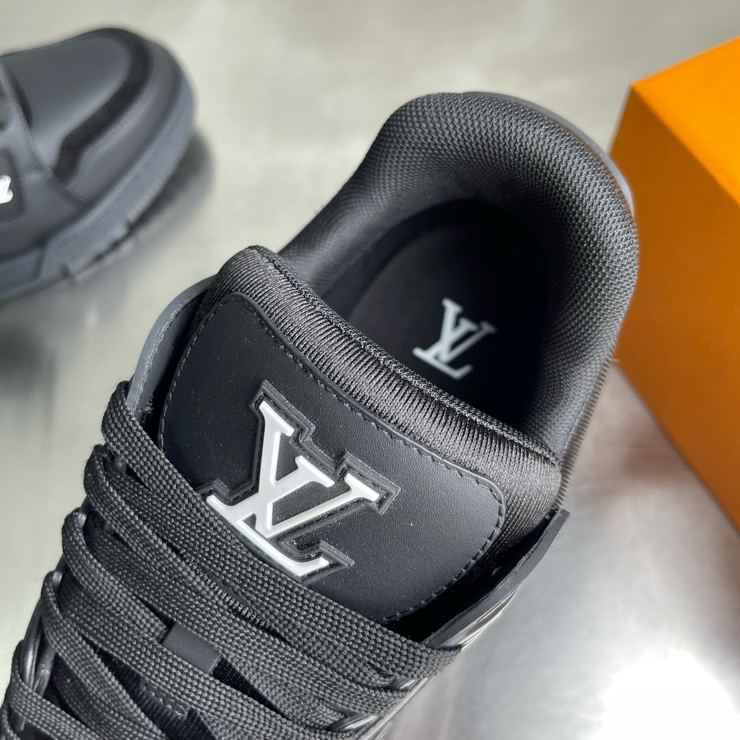 LV shoe