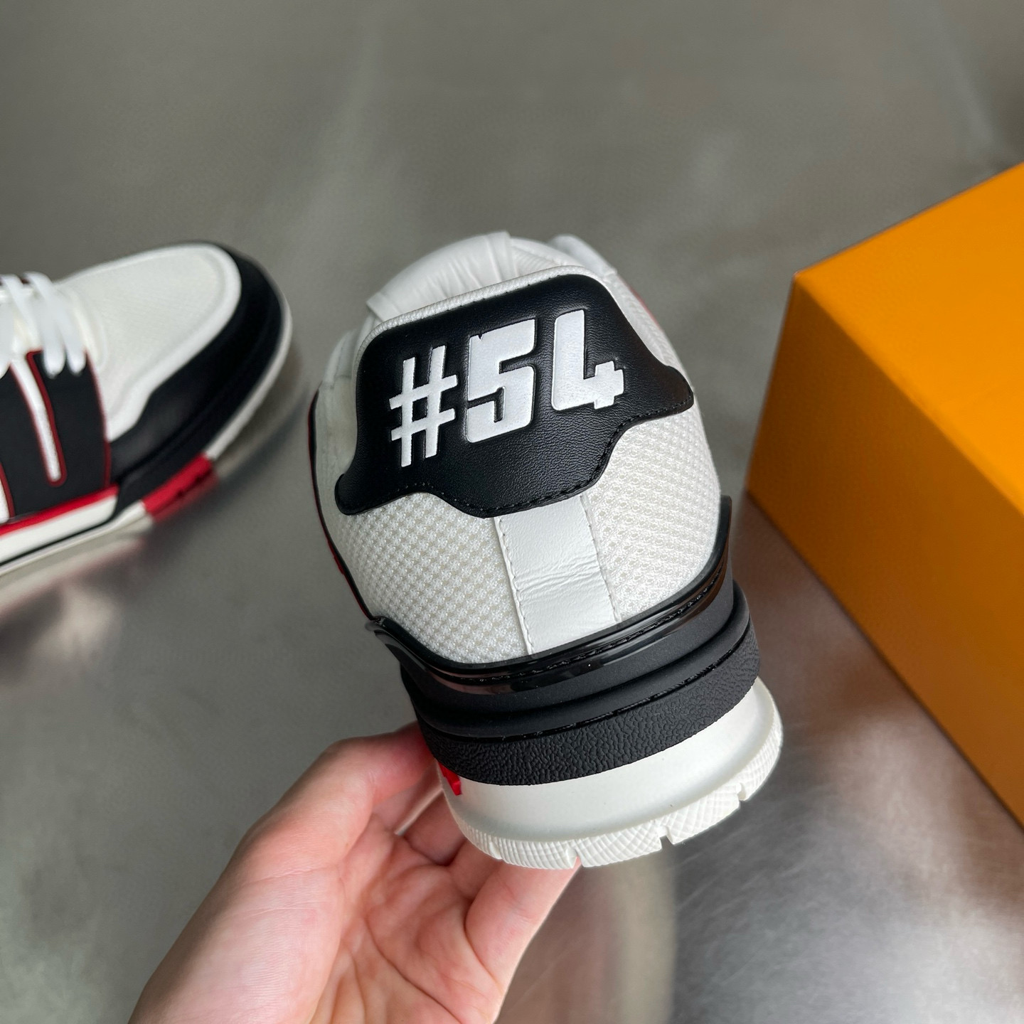 LV shoe
