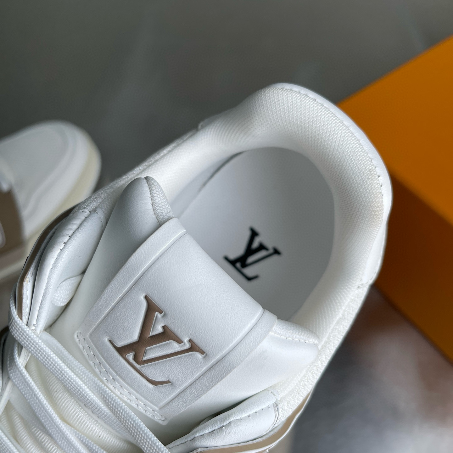 LV shoe