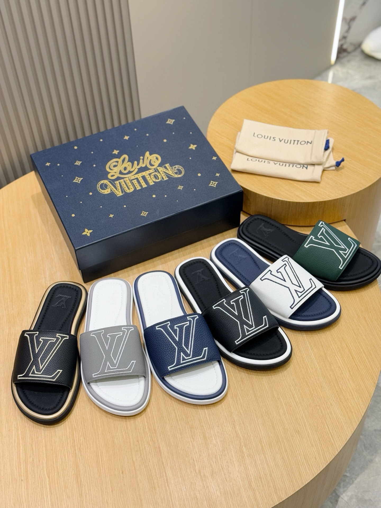 LV shoe