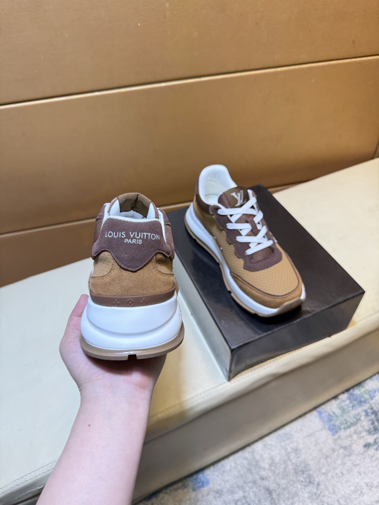 LV shoe