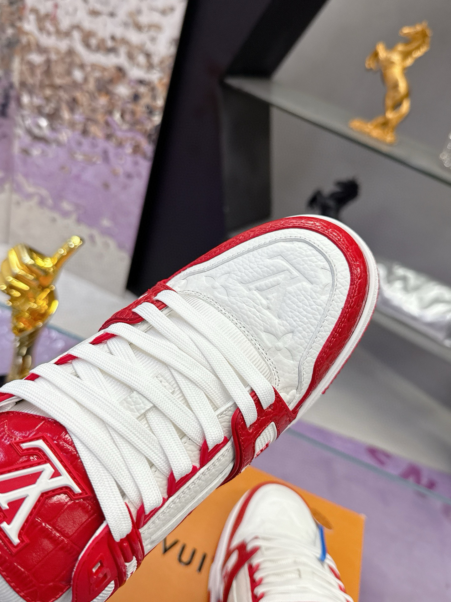 LV shoe