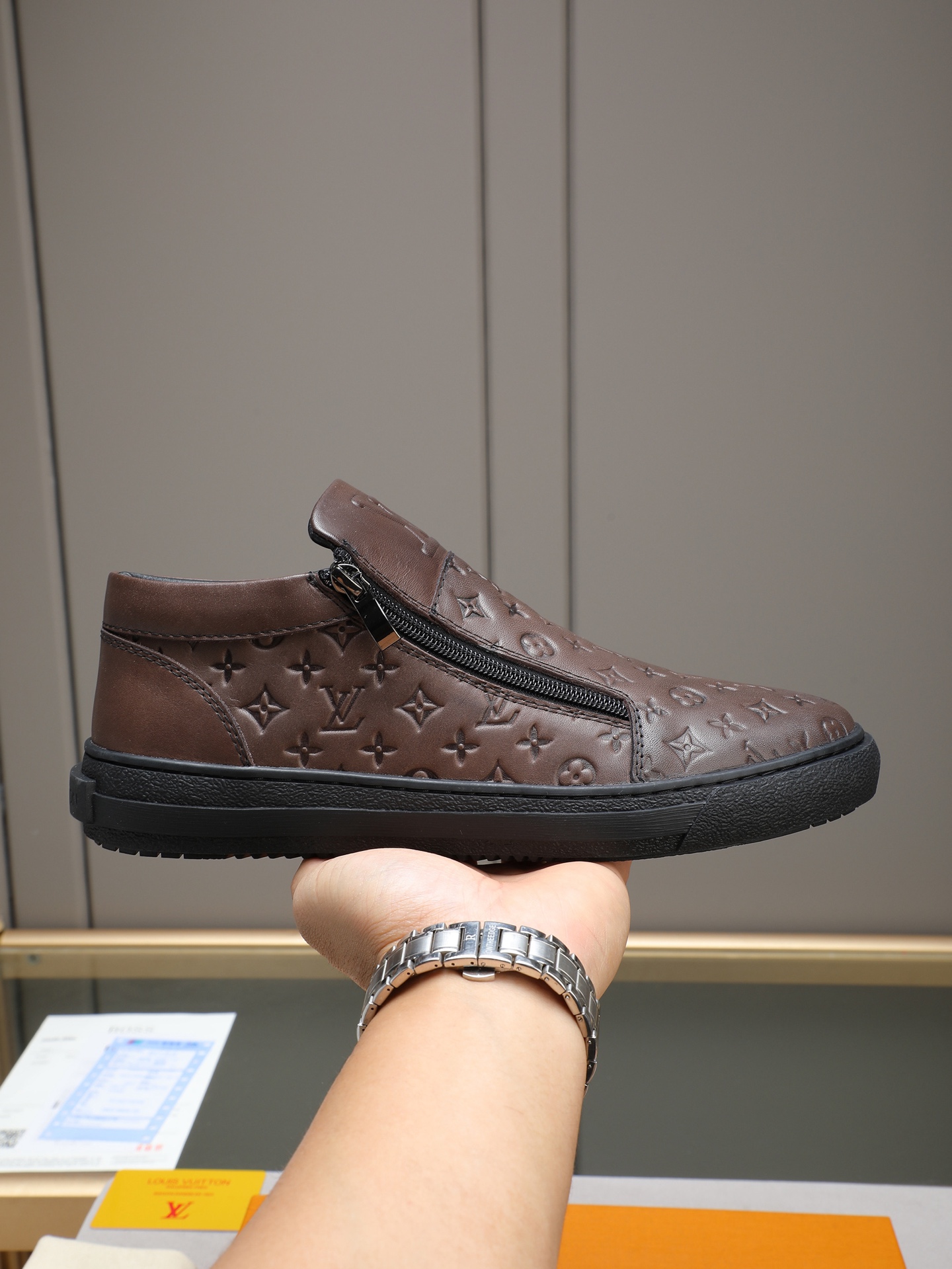 LV shoe
