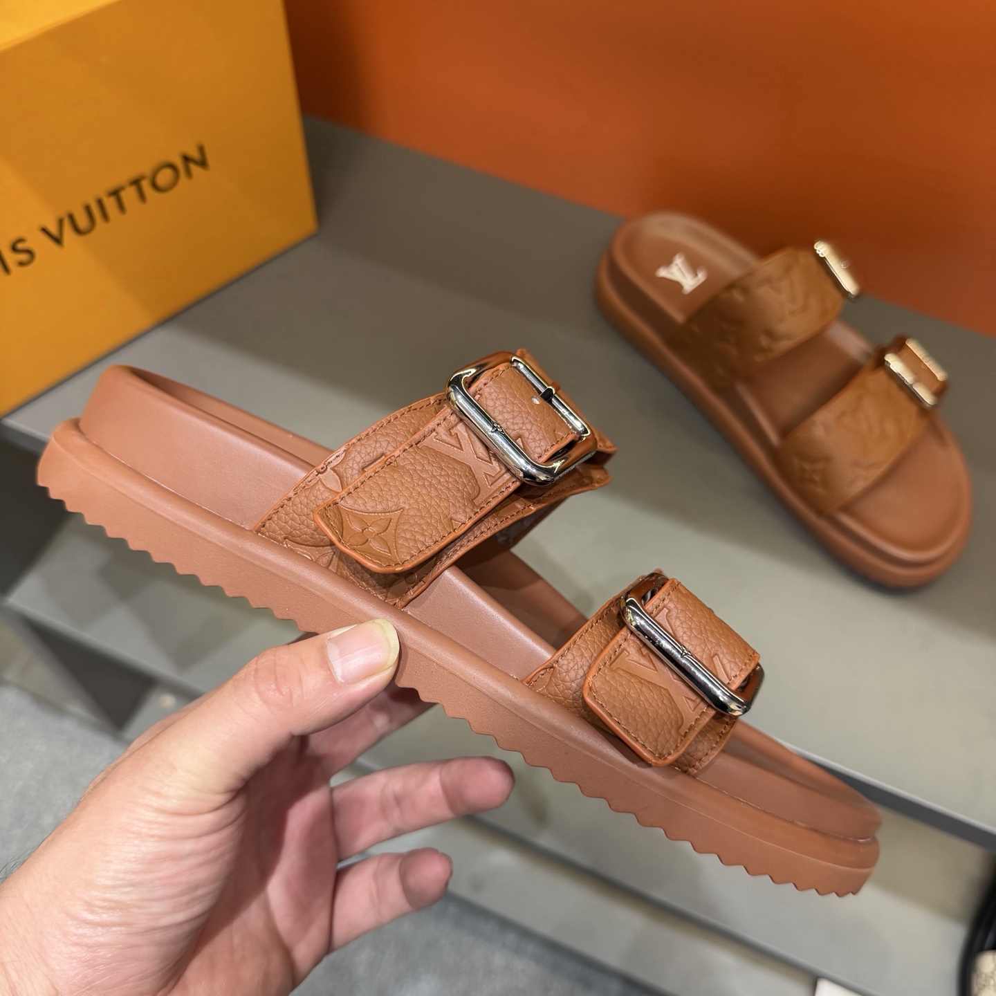 LV shoe