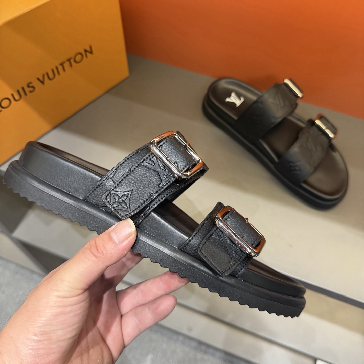 LV shoe