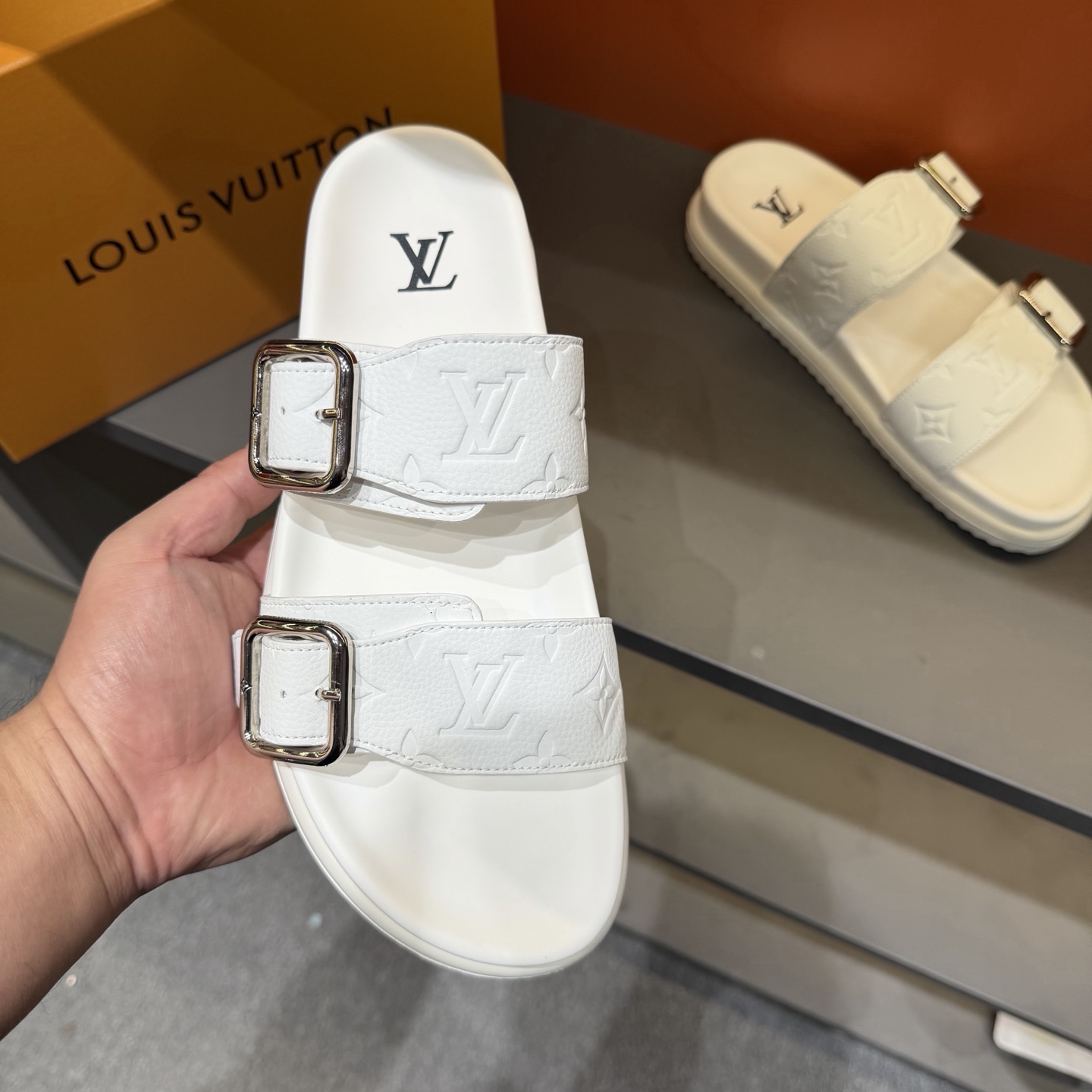 LV shoe