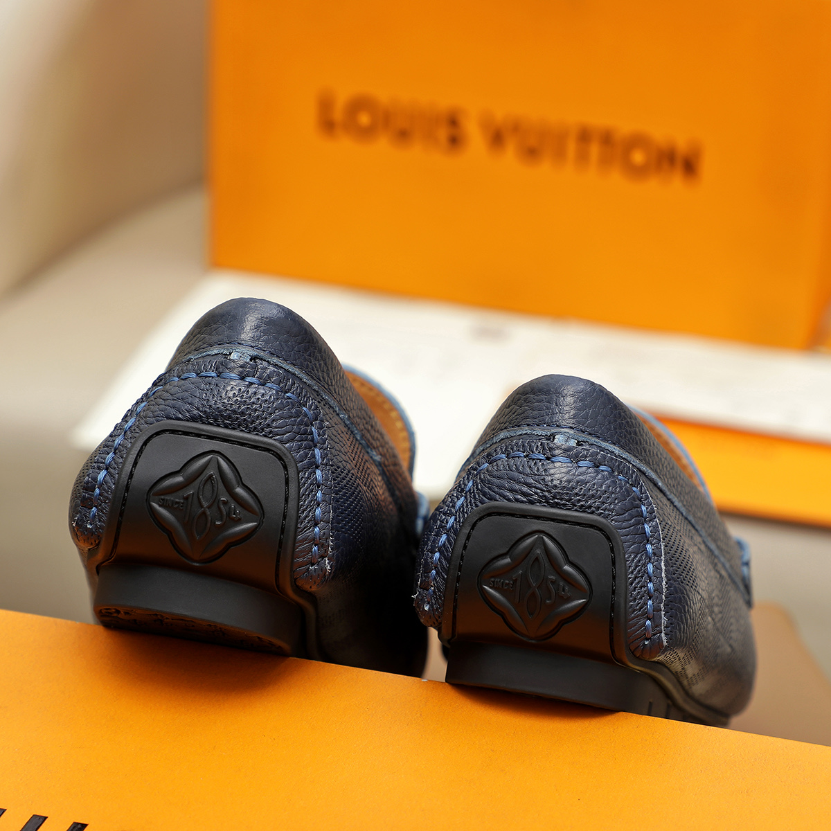 LV shoe