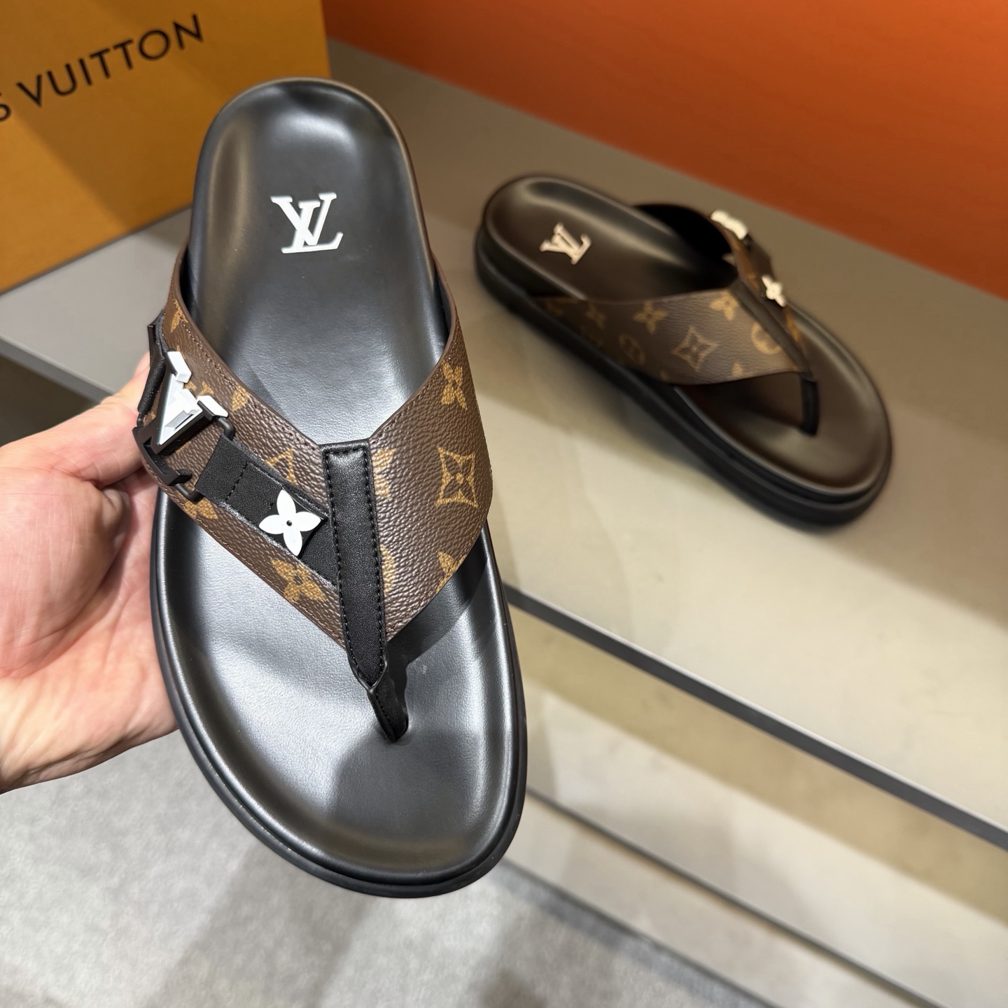 LV shoe