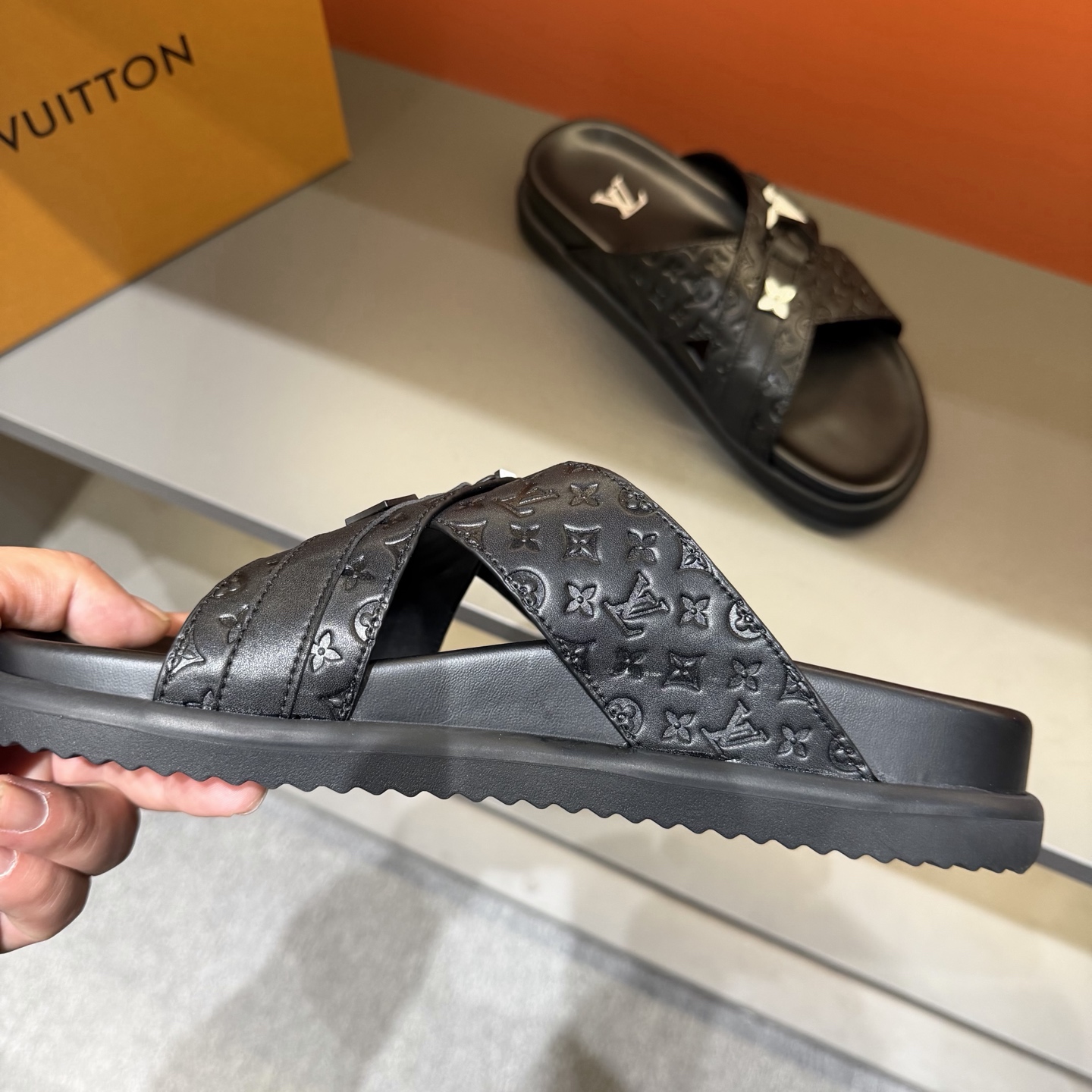 LV shoe