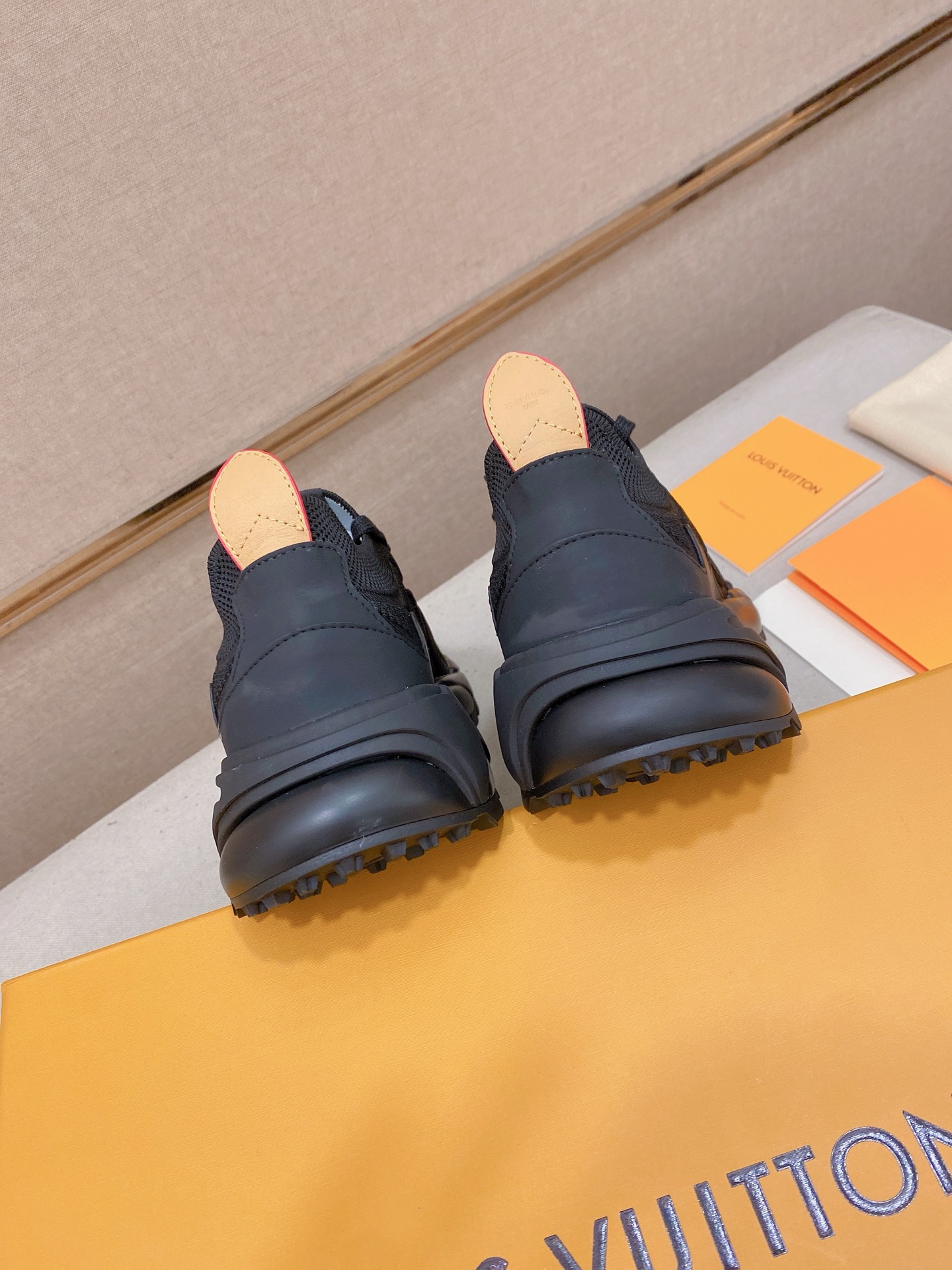 LV shoe