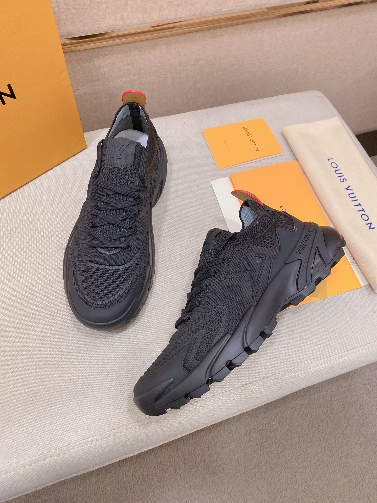 LV shoe