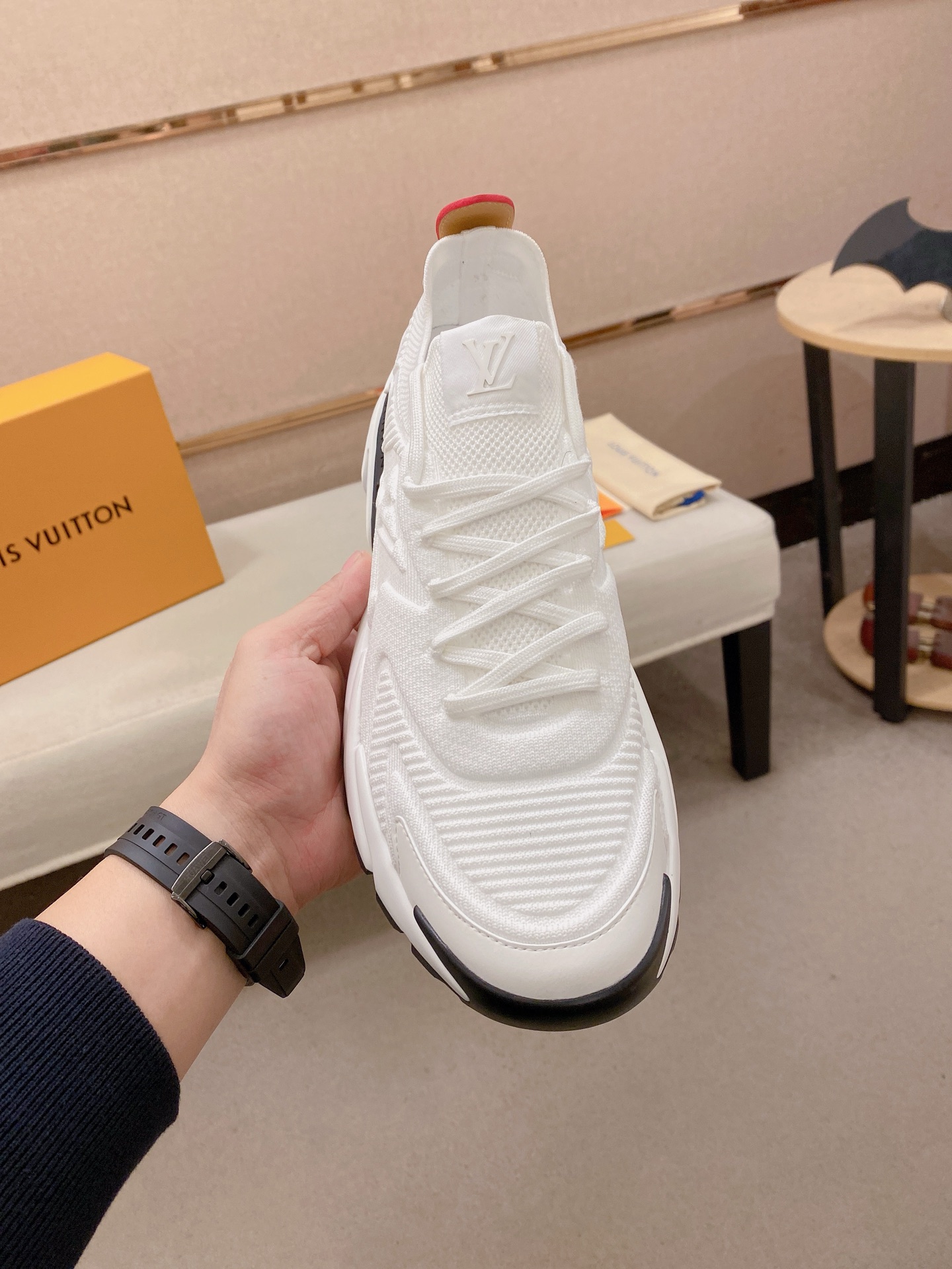 LV shoe