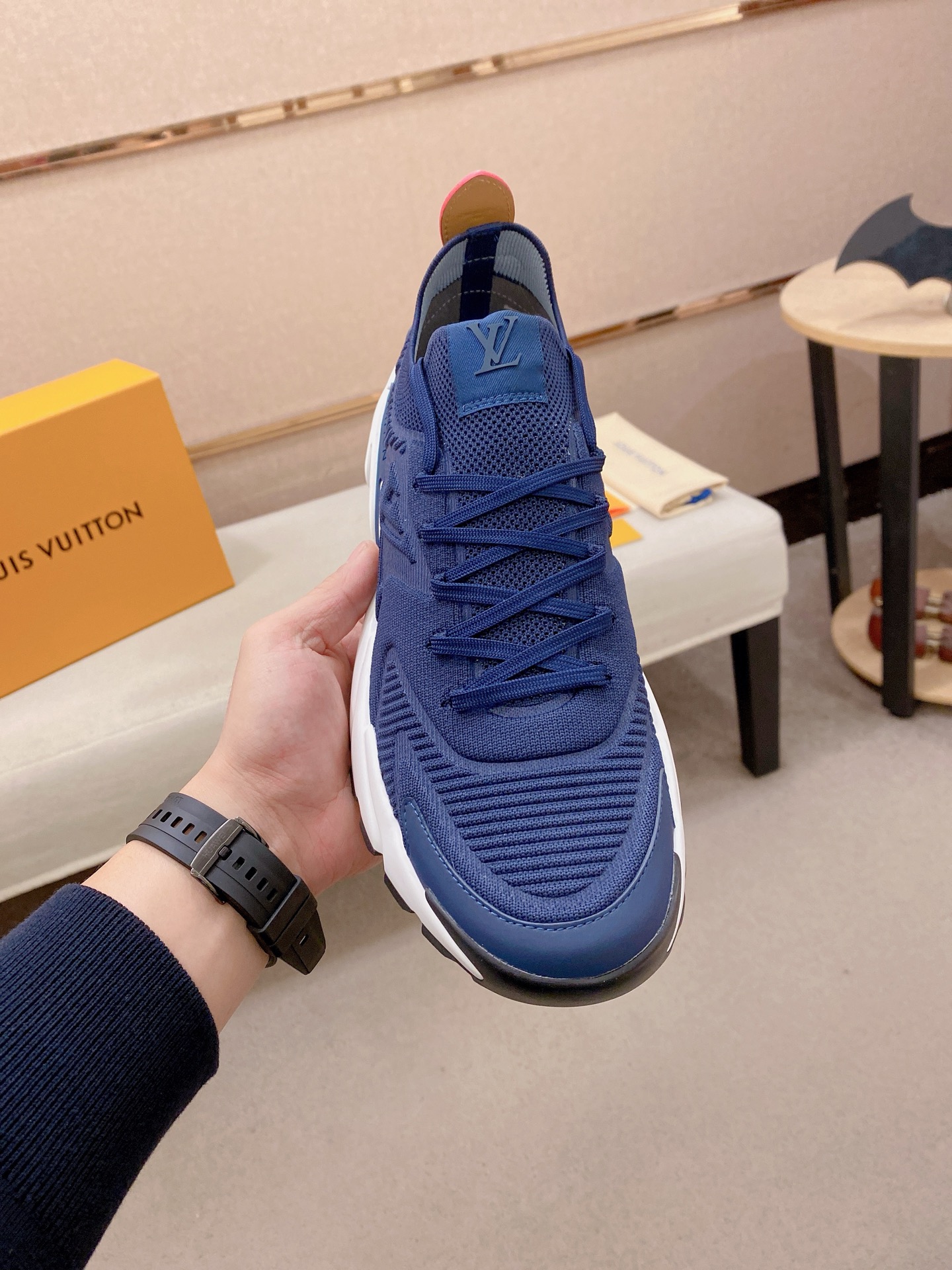 LV shoe