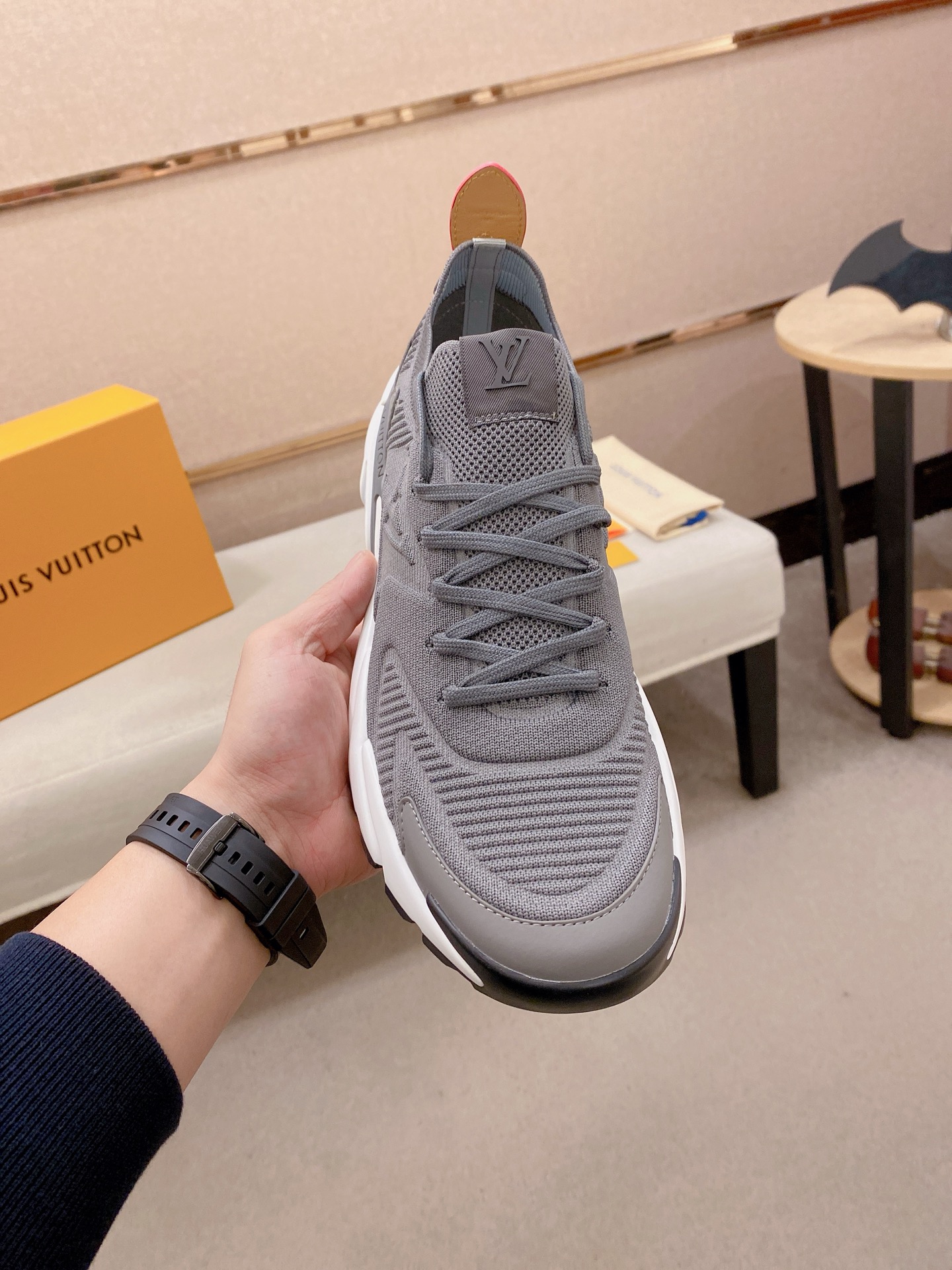 LV shoe