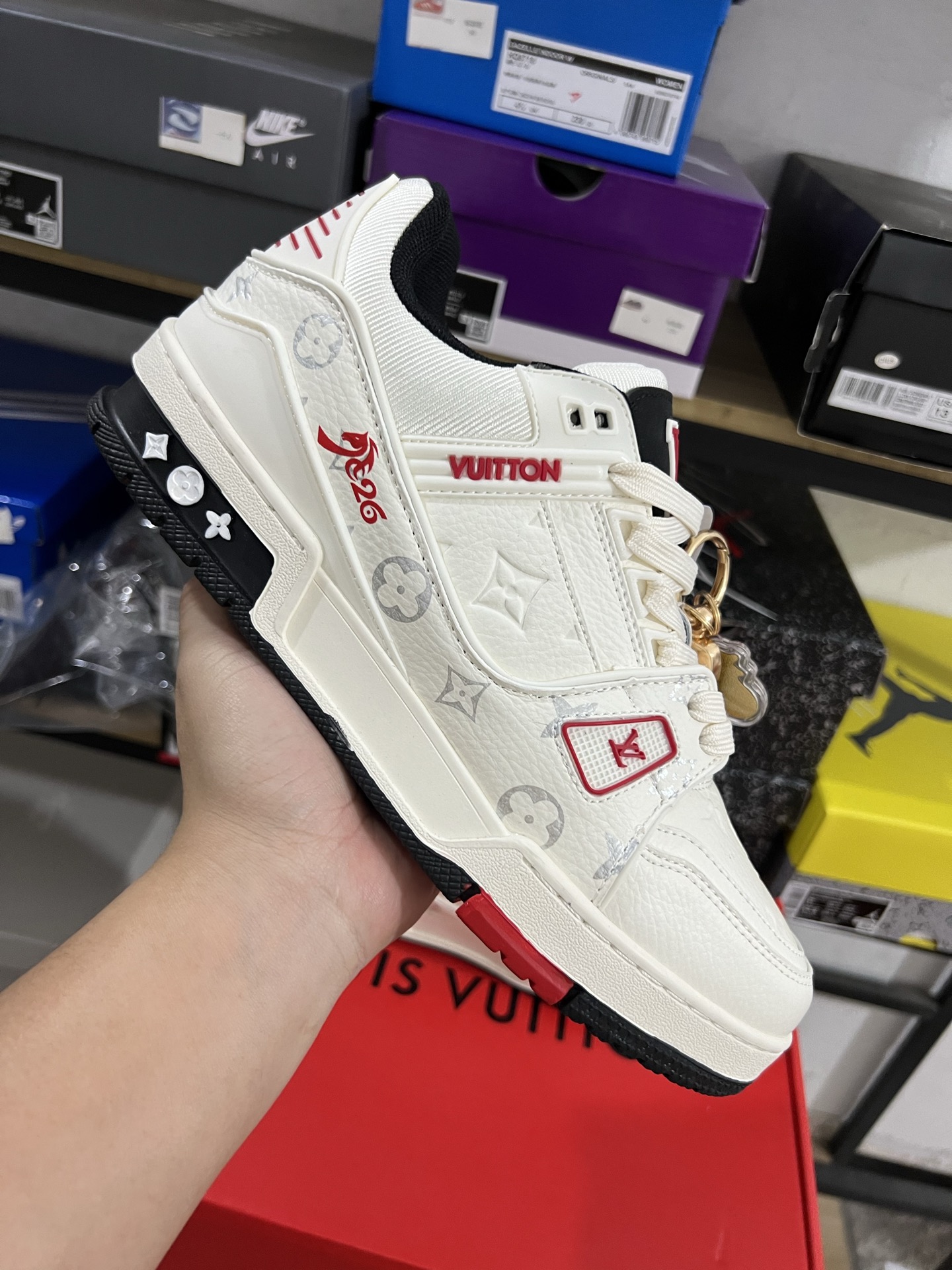 LV shoe