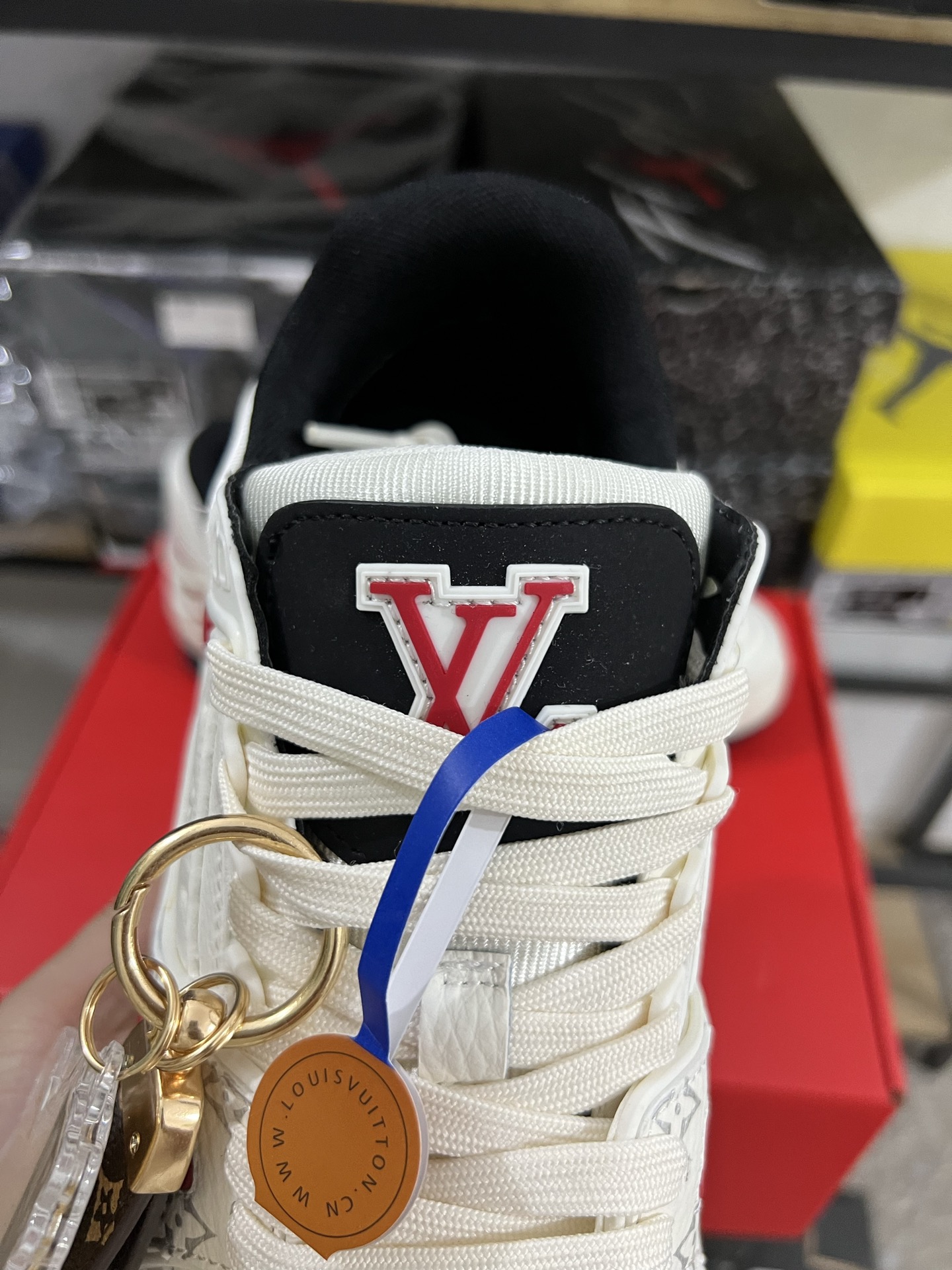 LV shoe