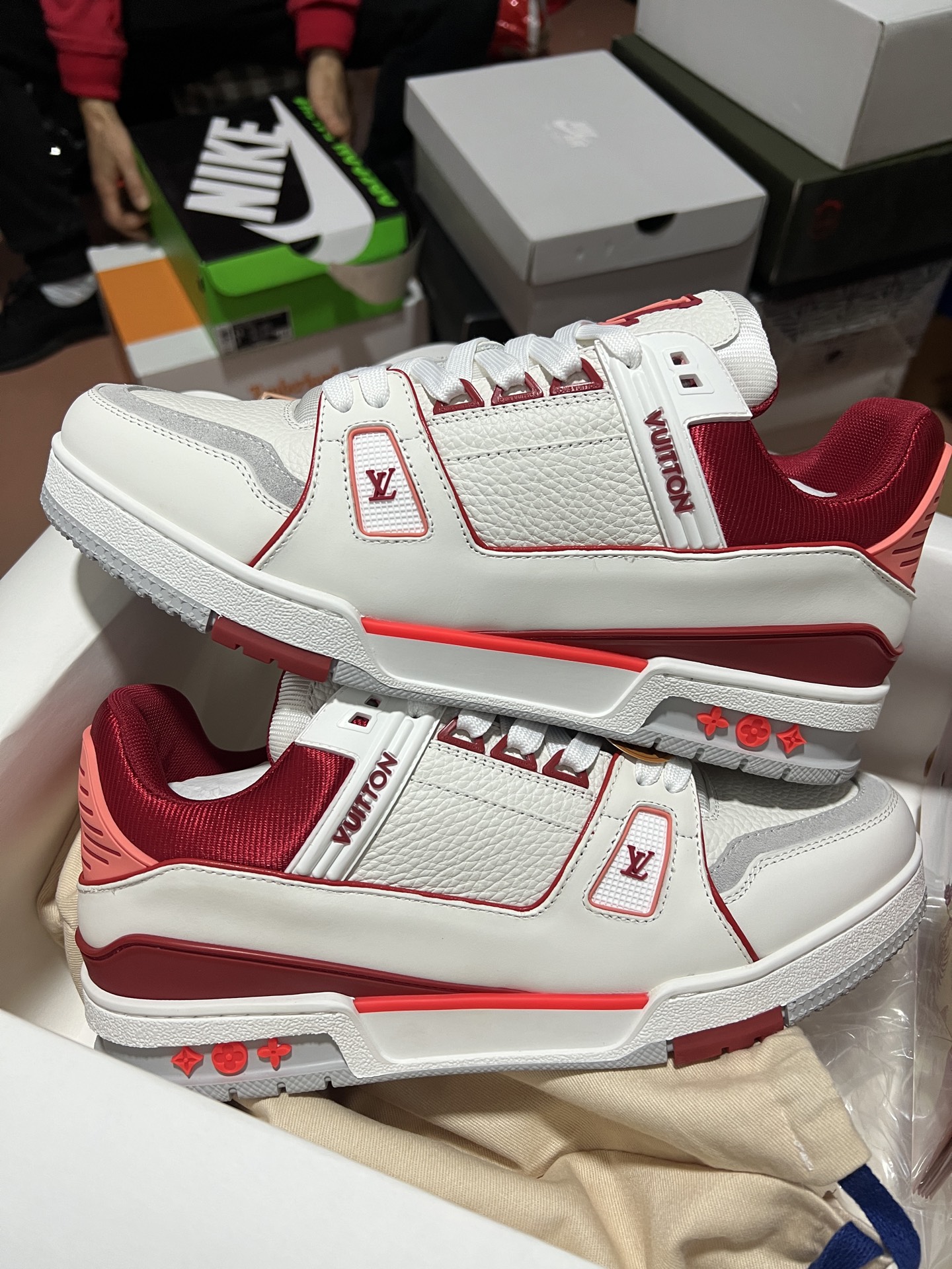 LV shoe