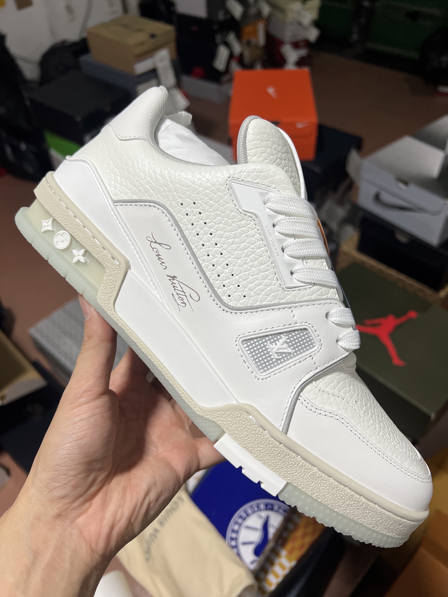 LV shoe