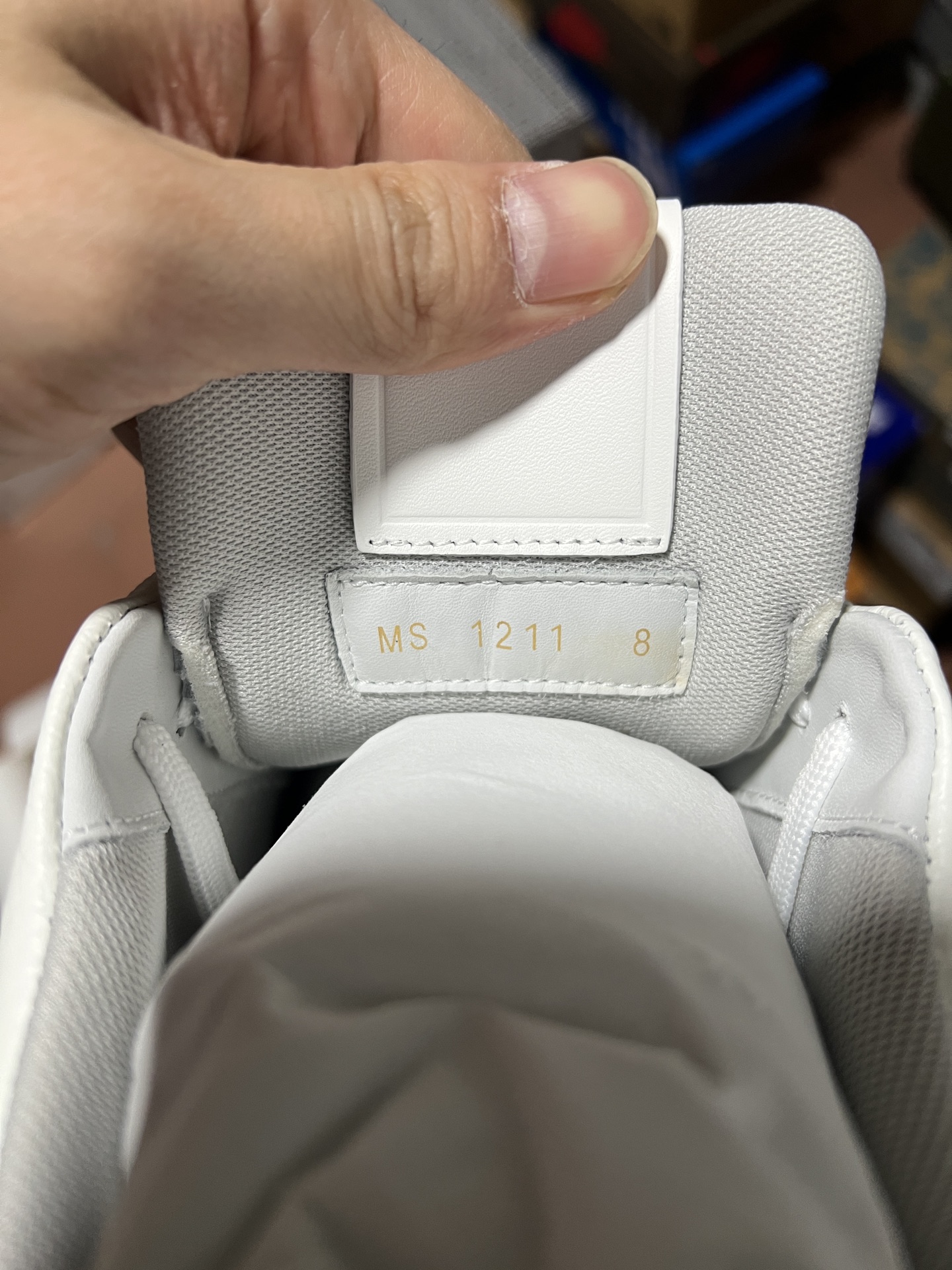 LV shoe