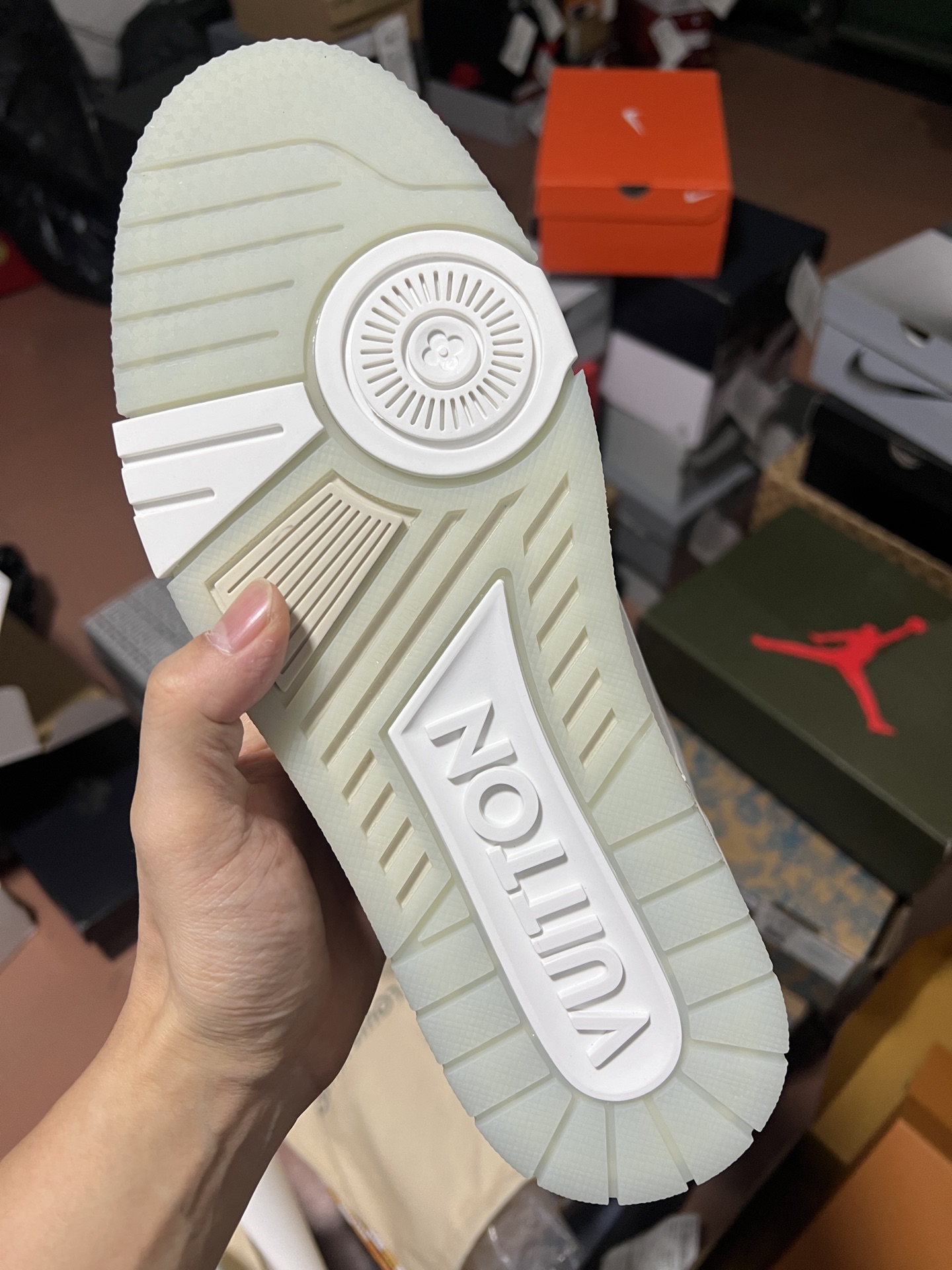 LV shoe