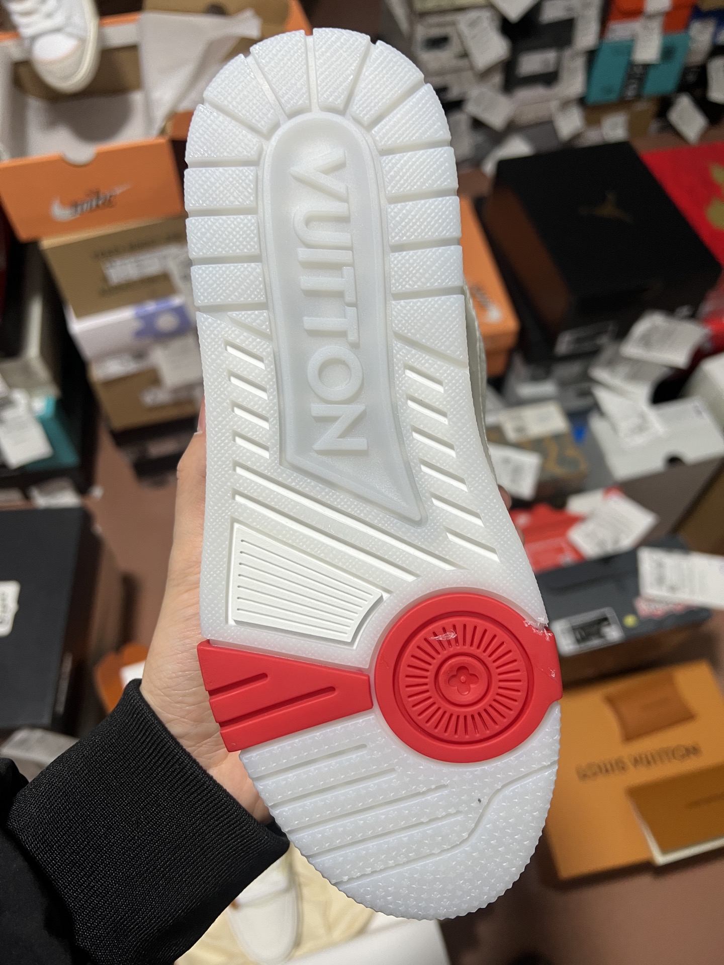 LV shoe