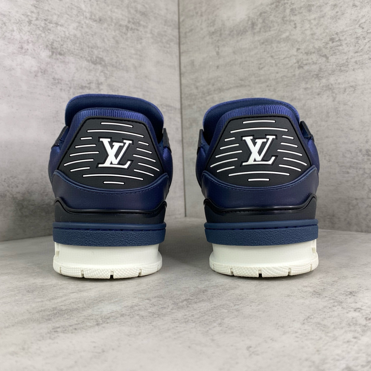 LV shoe