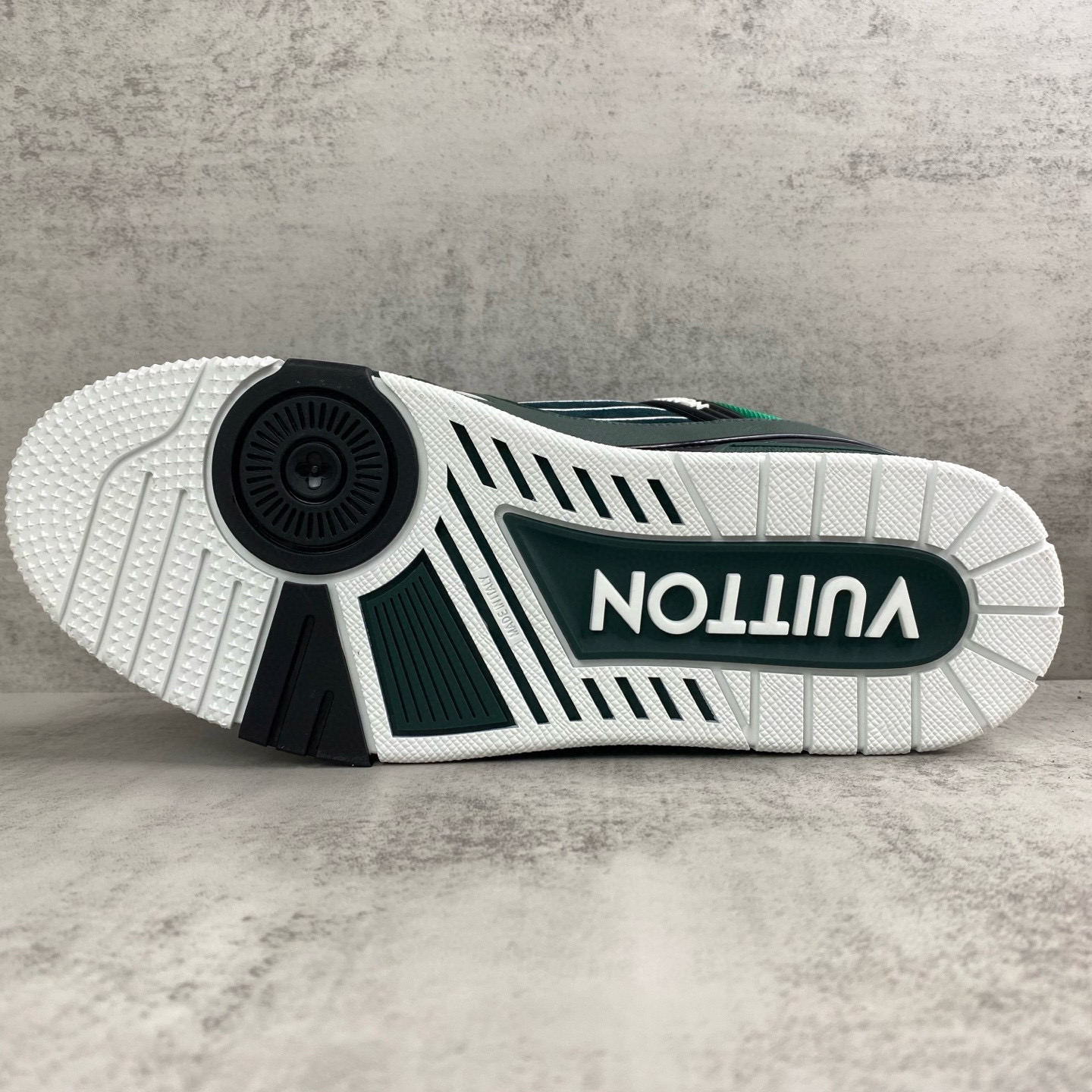 LV shoe