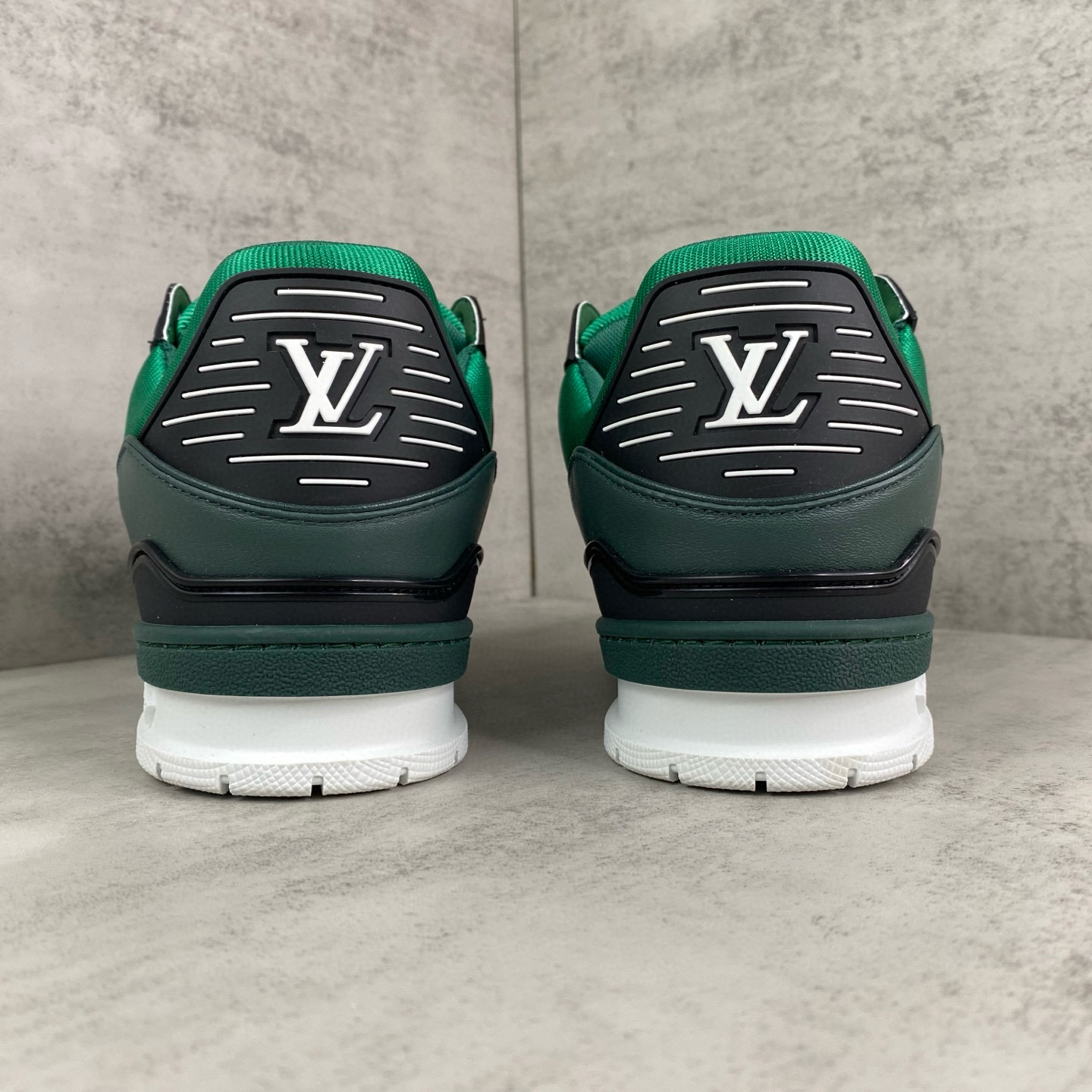 LV shoe