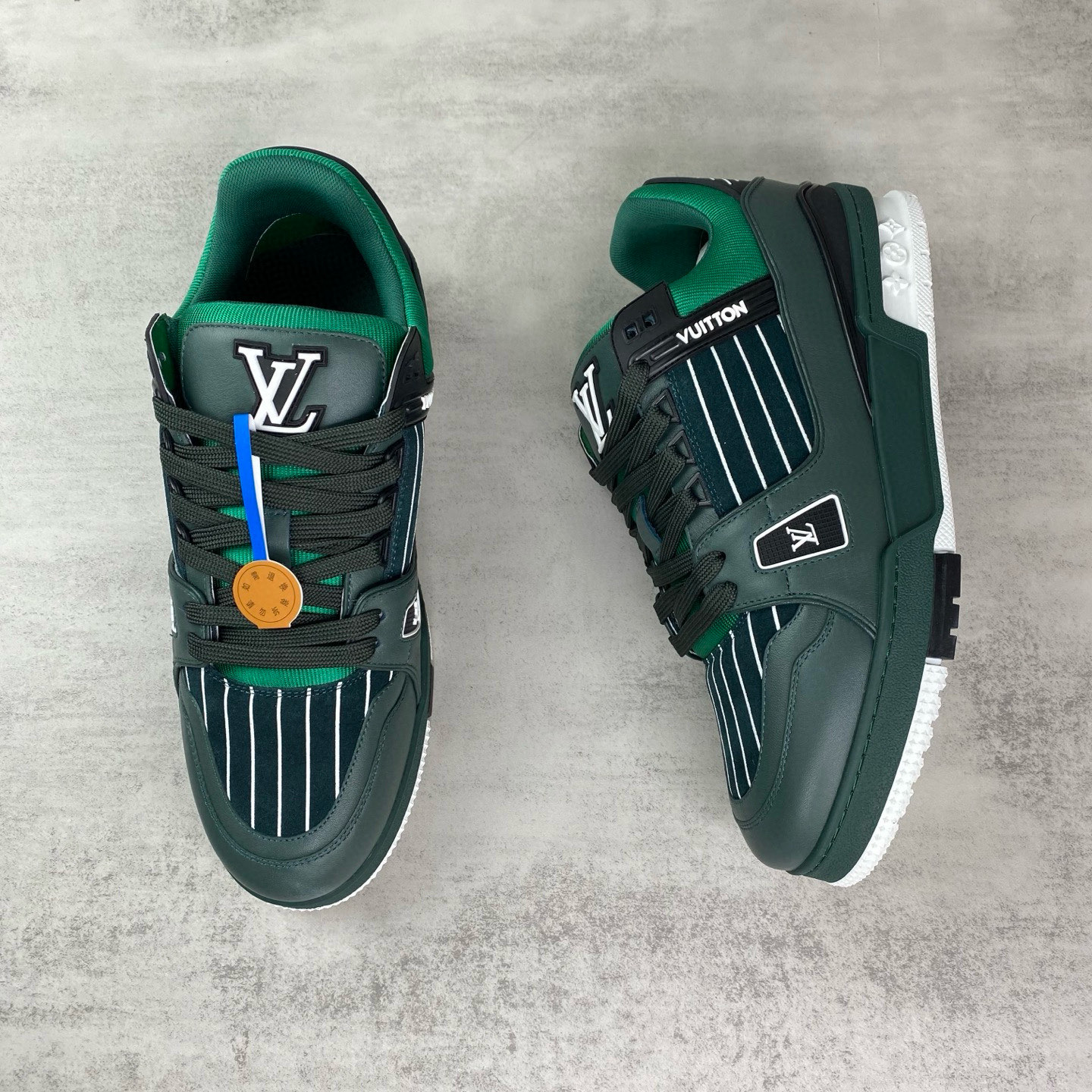 LV shoe