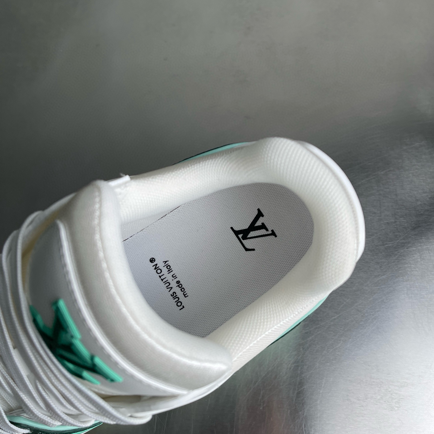 LV shoe