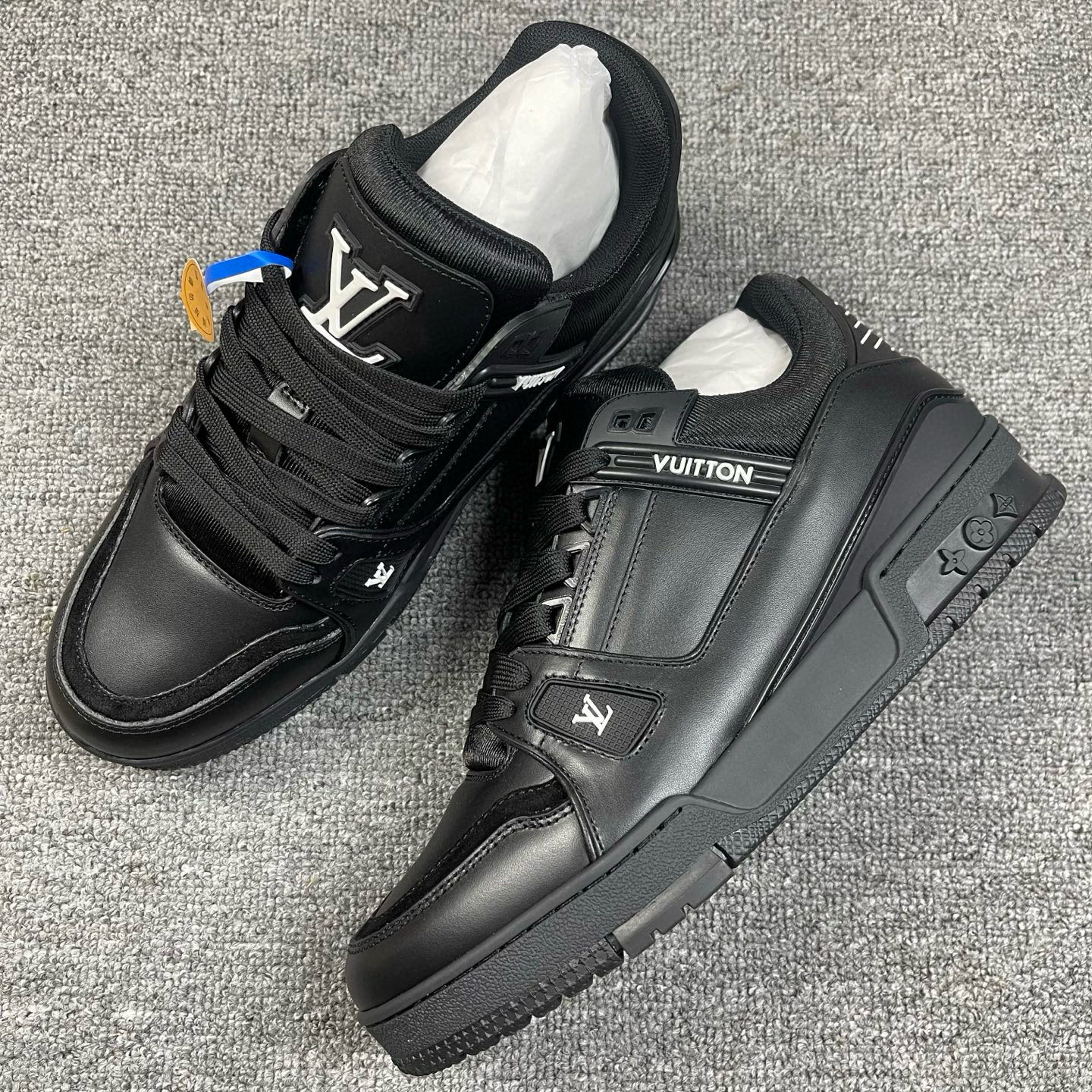 LV shoe