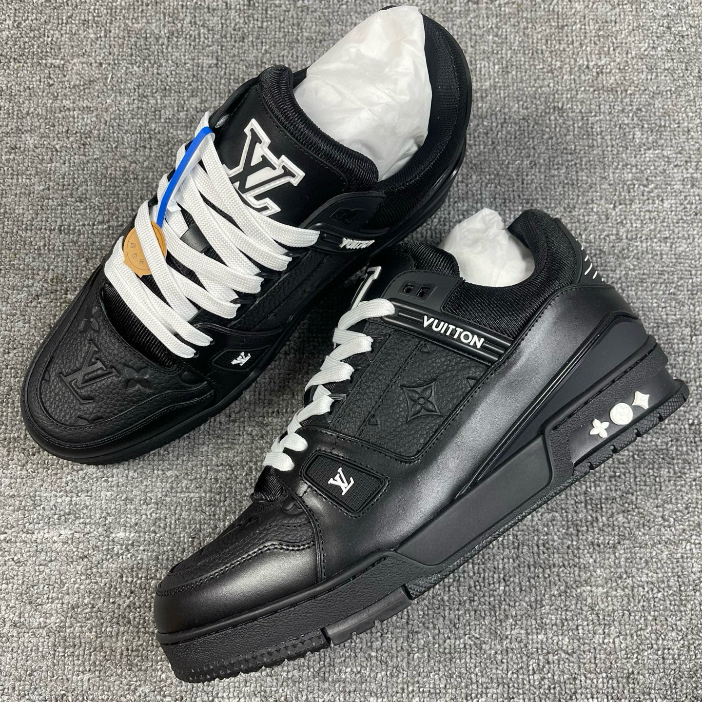 LV shoe