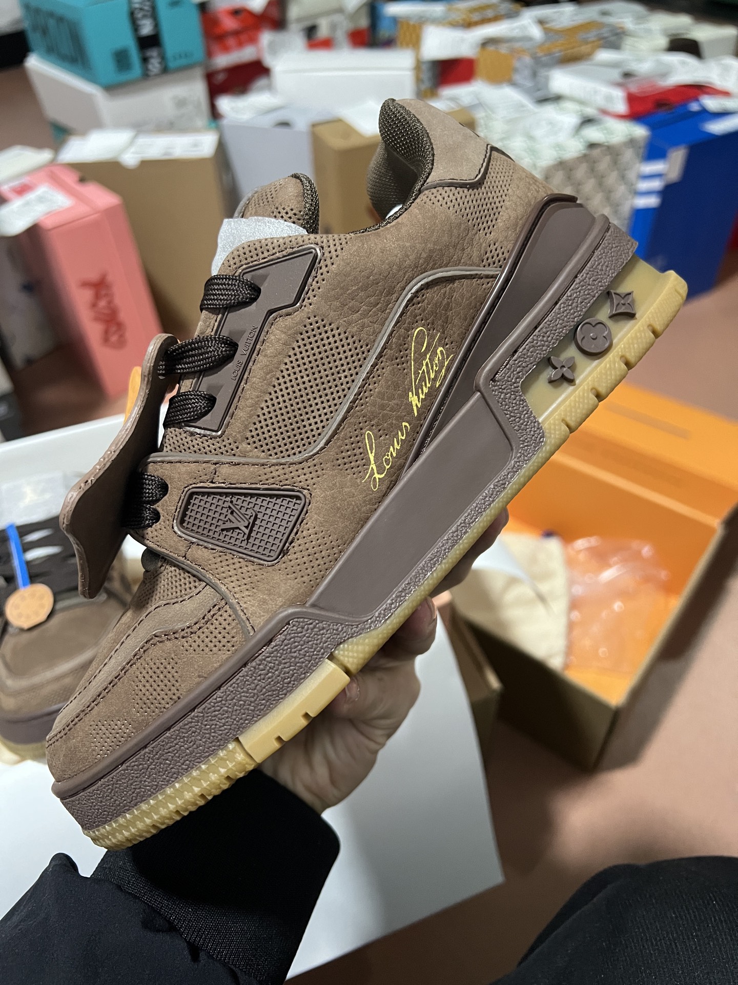 LV shoe