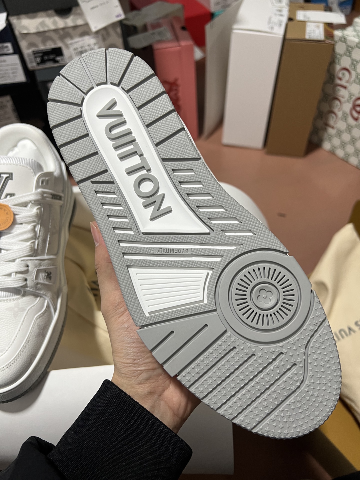 LV shoe
