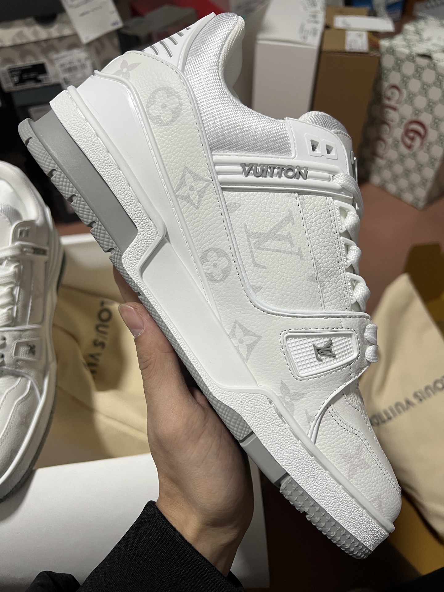 LV shoe