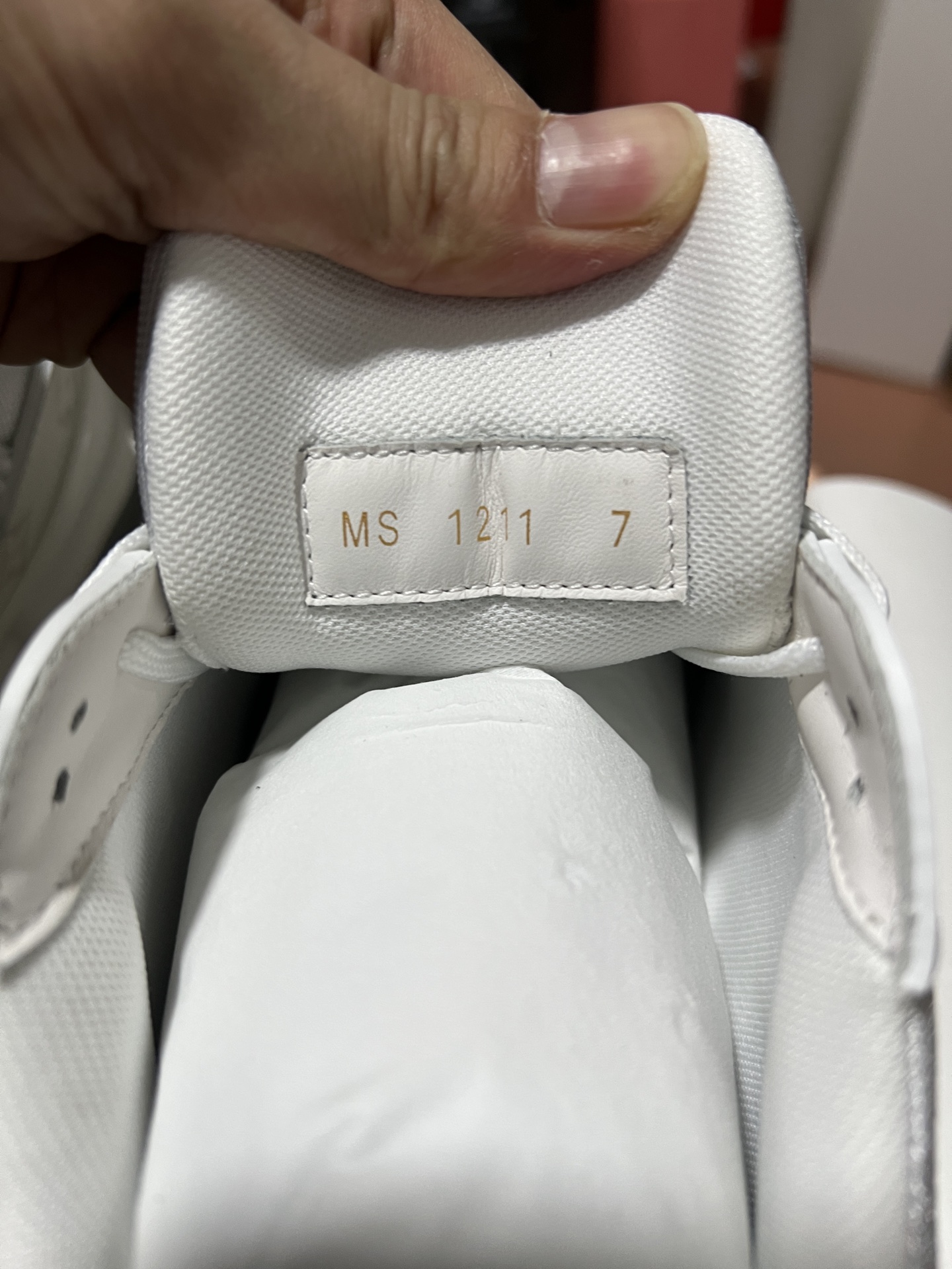 LV shoe