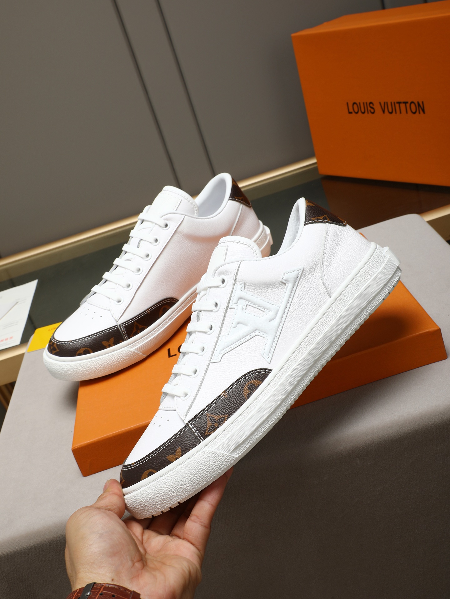 LV shoe