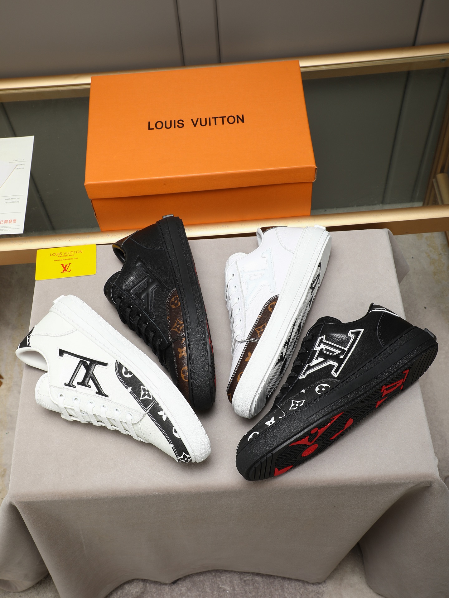 LV shoe