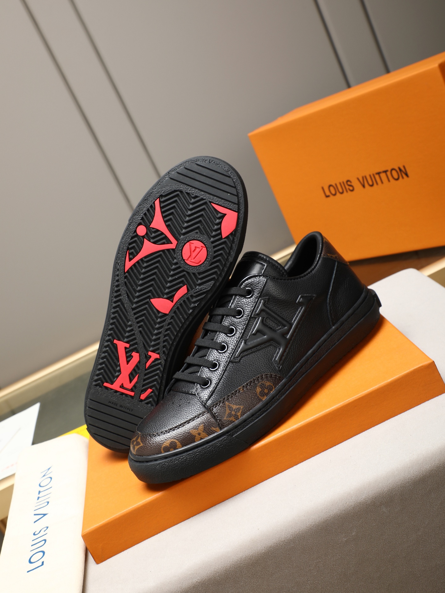 LV shoe