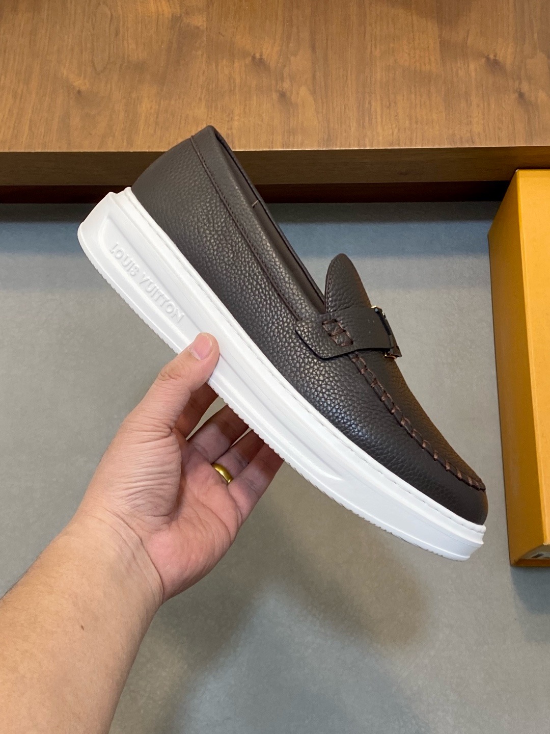 LV shoe