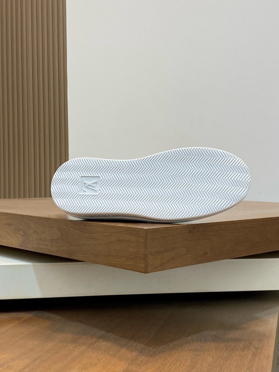 LV shoe